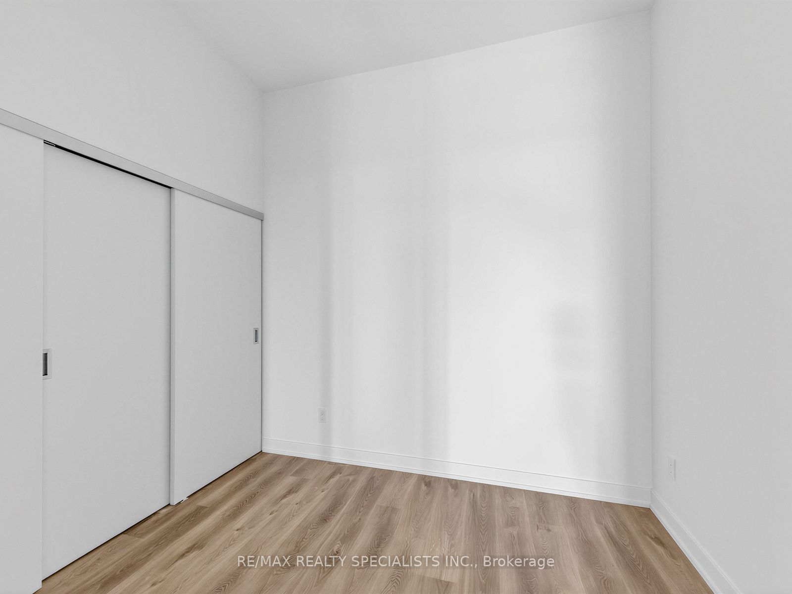 91 John Street 710 Property Photo 21