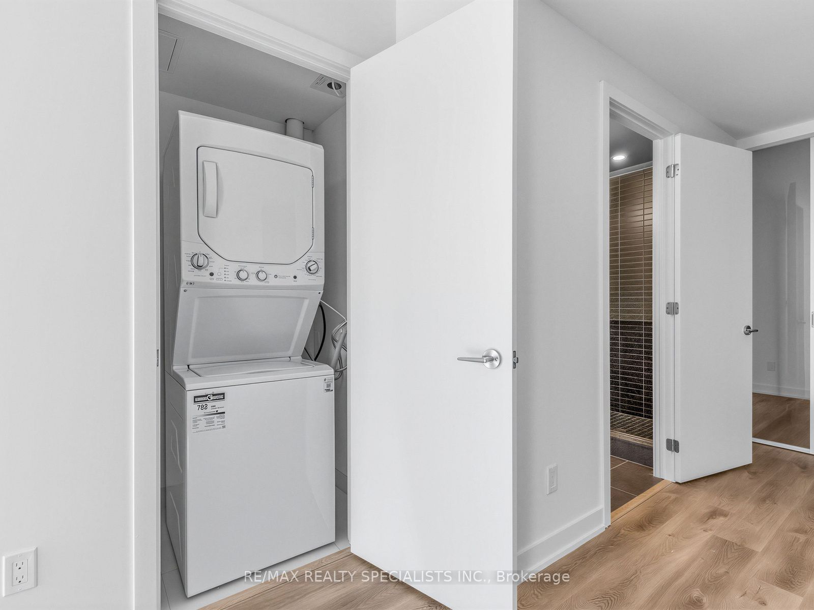 91 John Street 710 Property Photo 27