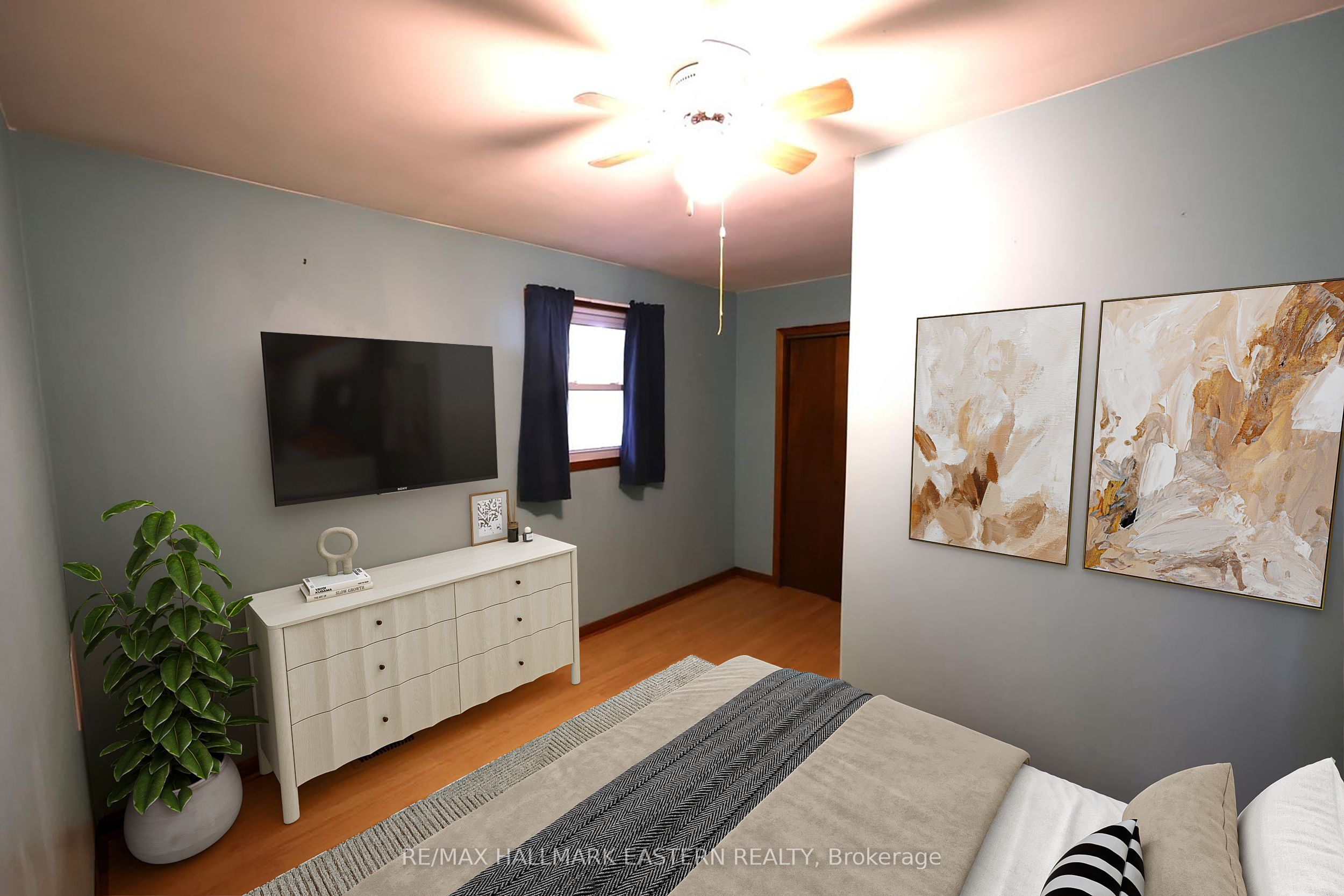 161 River Street E Property Photo 8