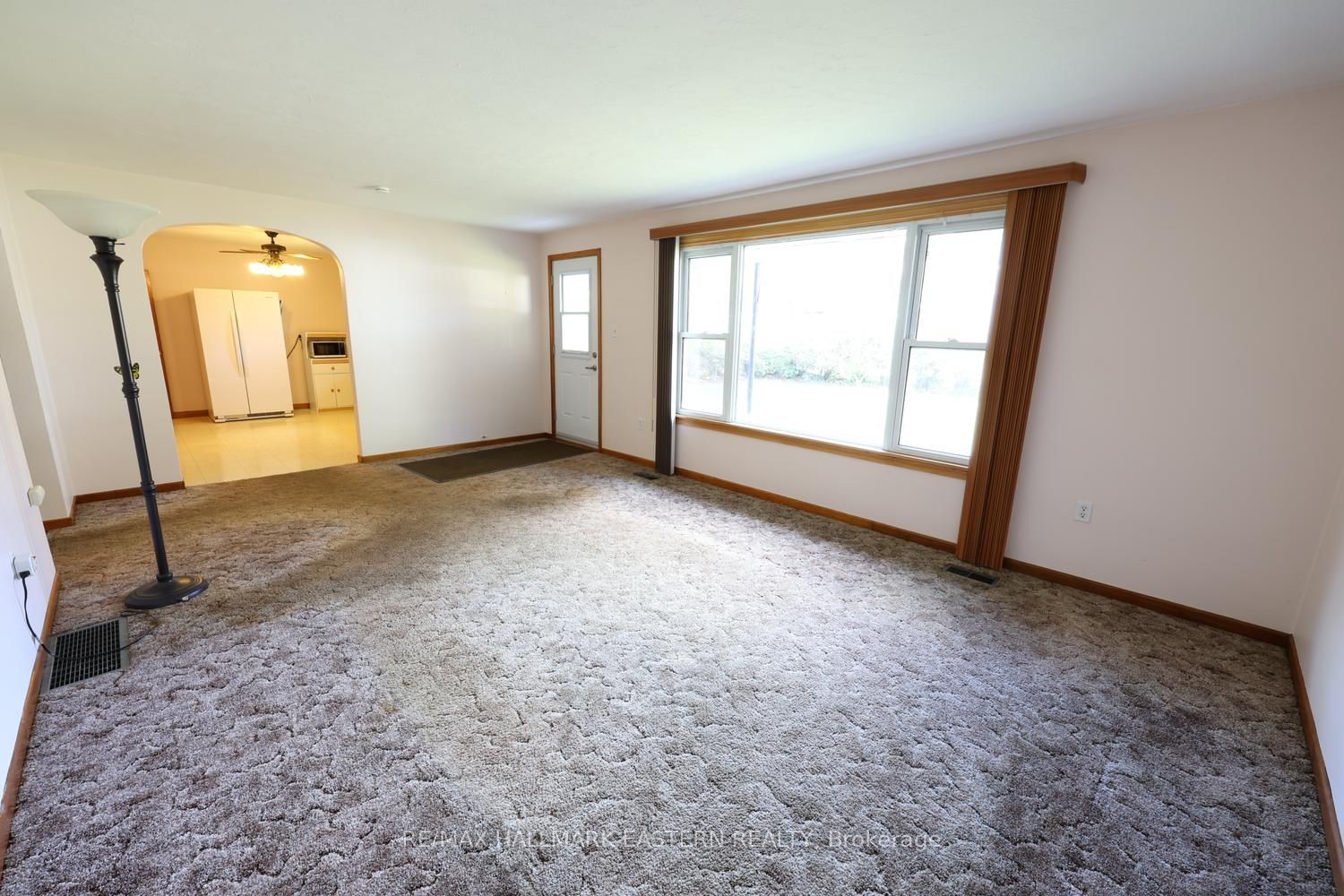 161 River Street E Property Photo 15