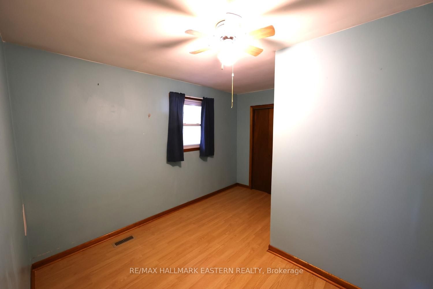 161 River Street E Property Photo 18