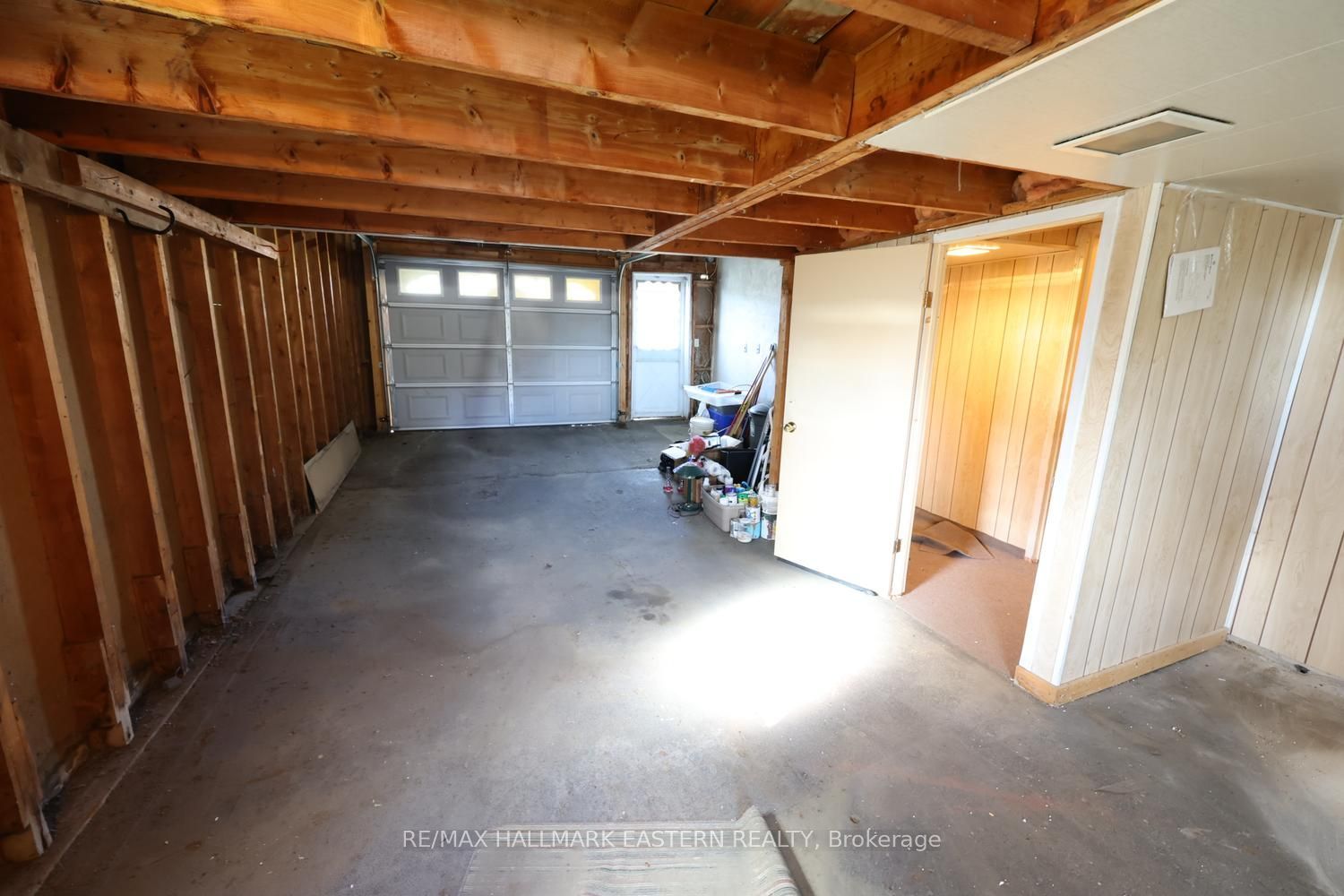 161 River Street E Property Photo 26