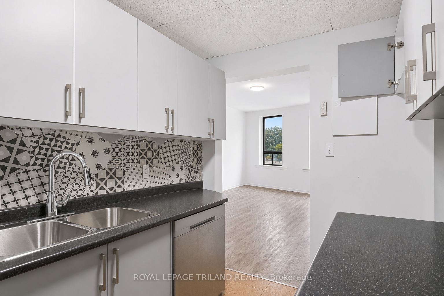 525 Richmond Street 1 Property Photo 6