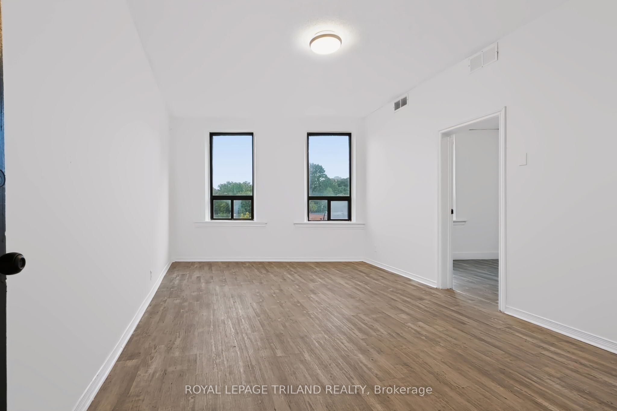 525 Richmond Street 1 Property Photo 7
