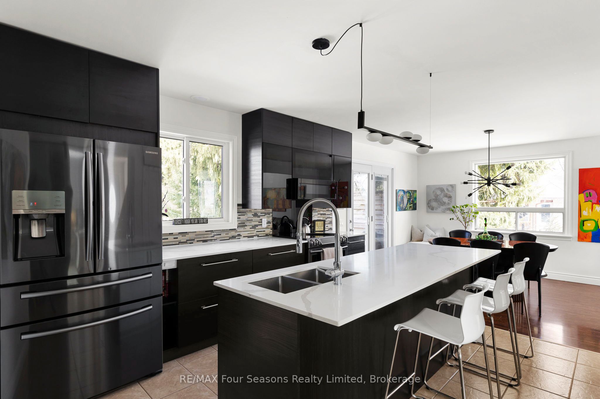 50 Amaranth Street W Property Photo 5
