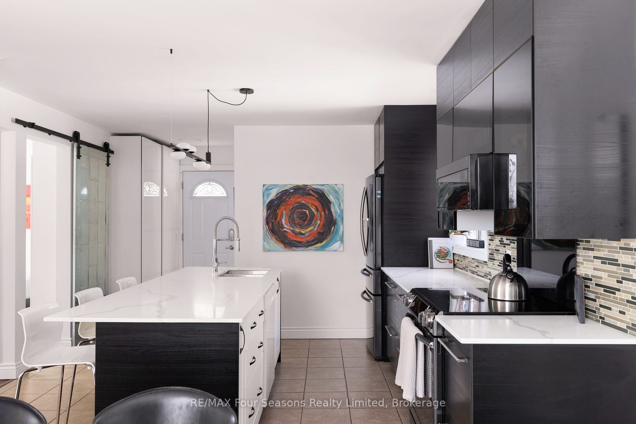 50 Amaranth Street W Property Photo 8