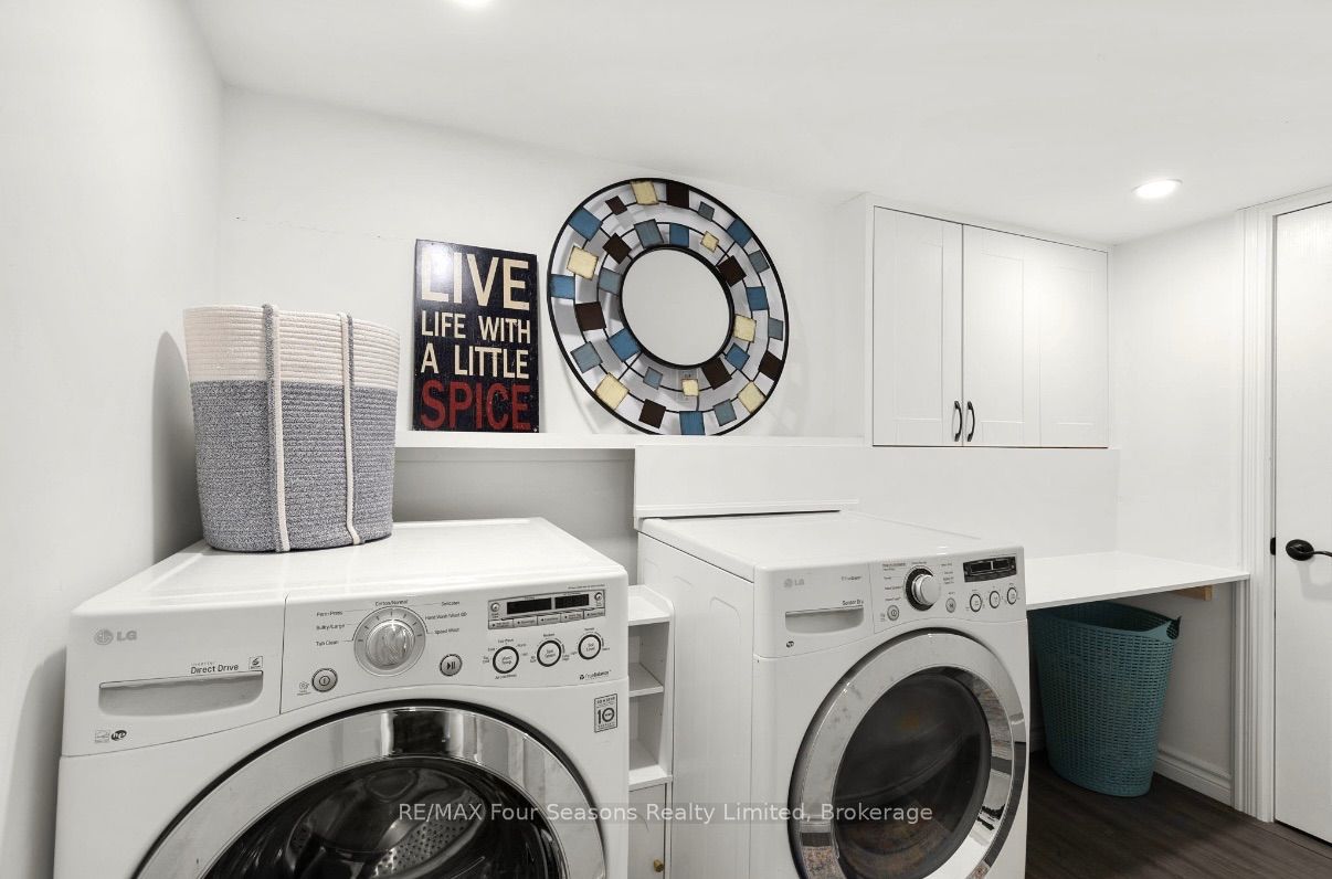 50 Amaranth Street W Property Photo 31