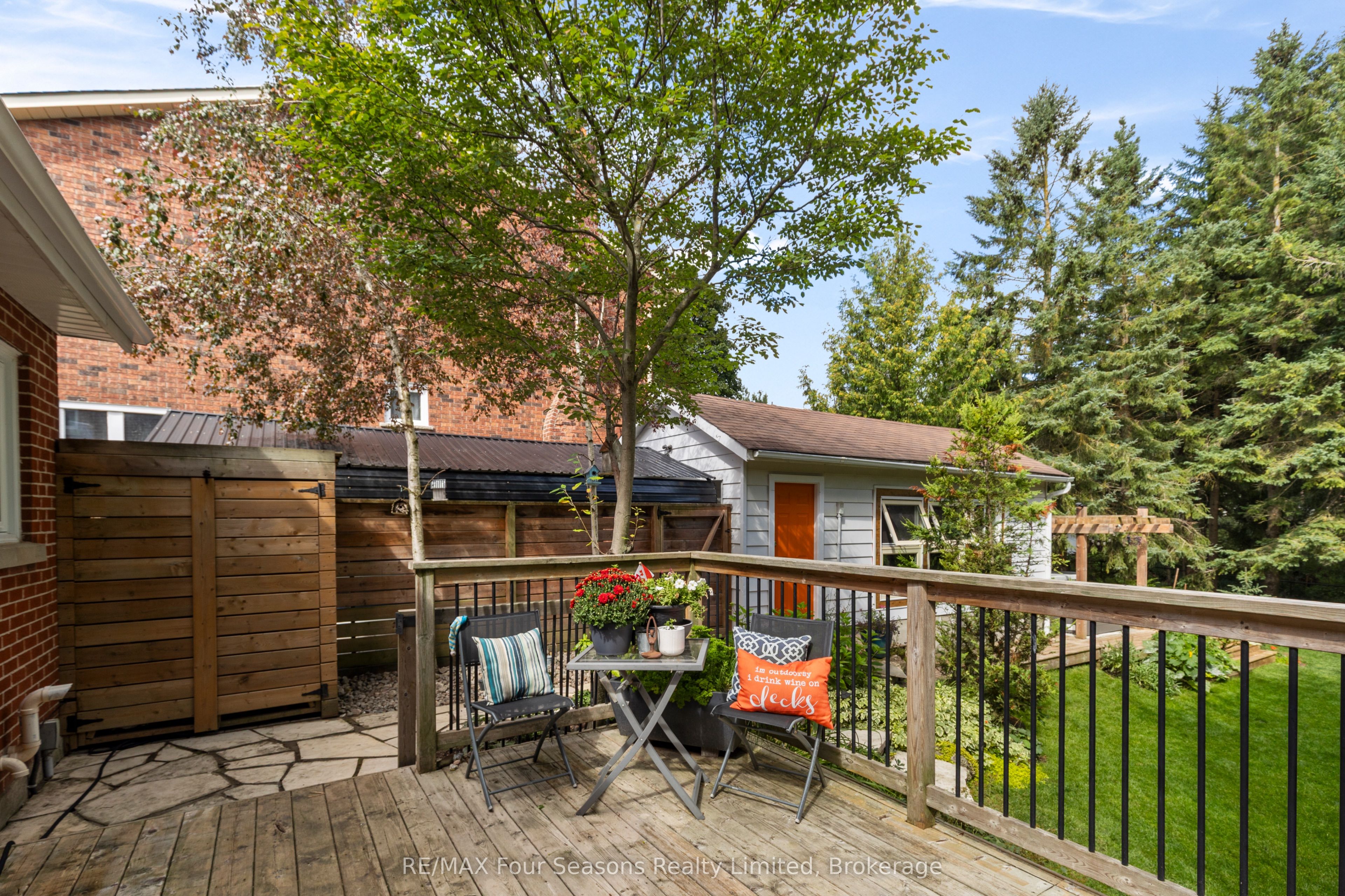 50 Amaranth Street W Property Photo 42