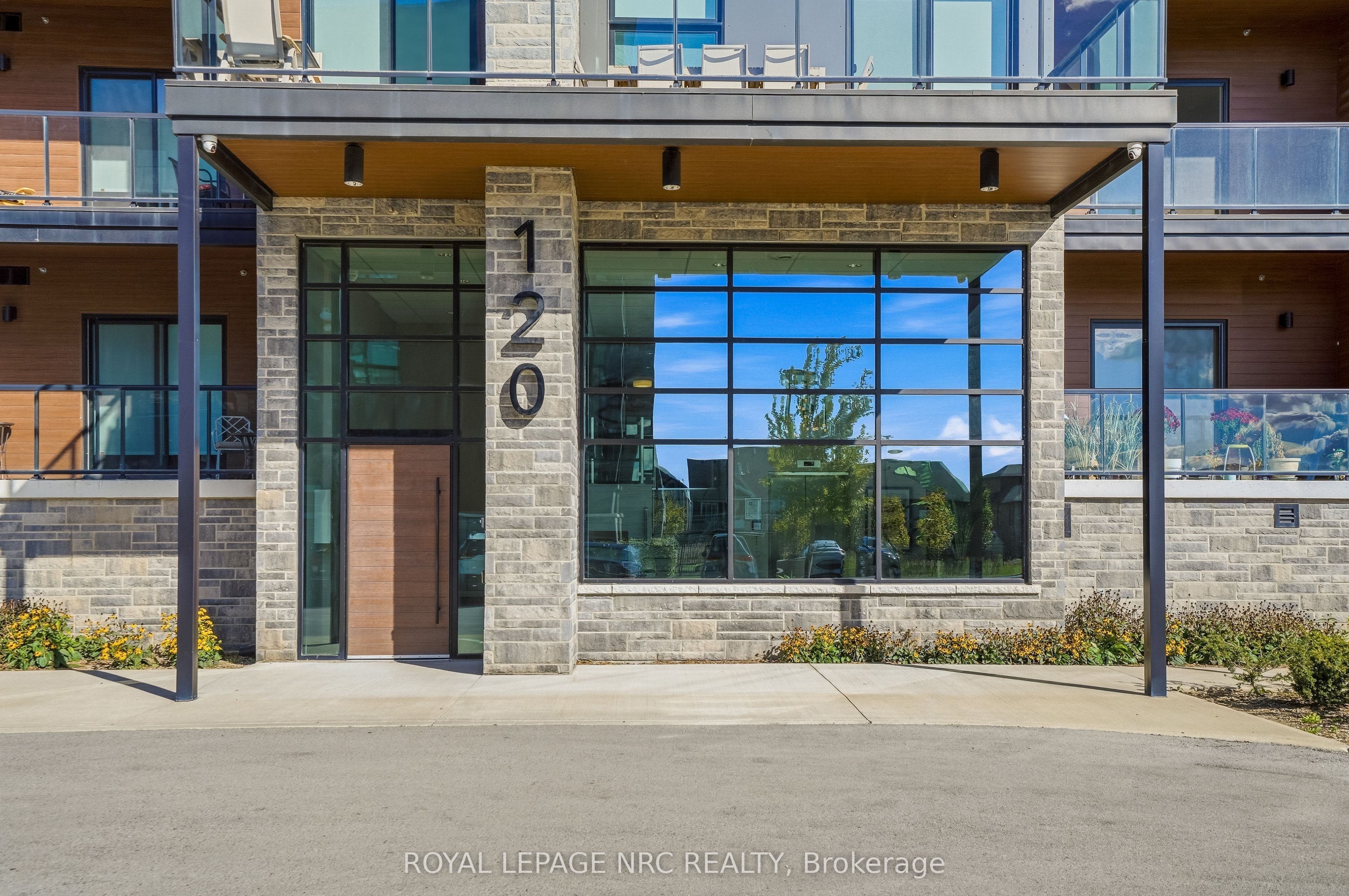 120 Summersides Boulevard 109 Property Photo 1