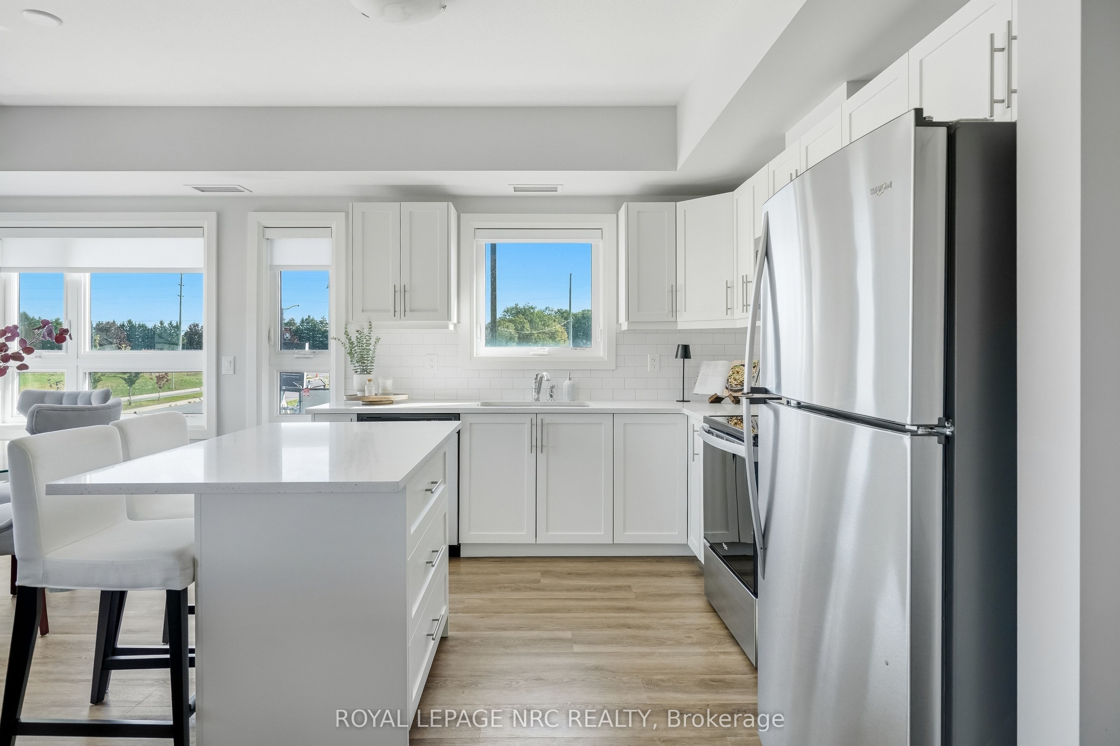 120 Summersides Boulevard 109 Property Photo 13