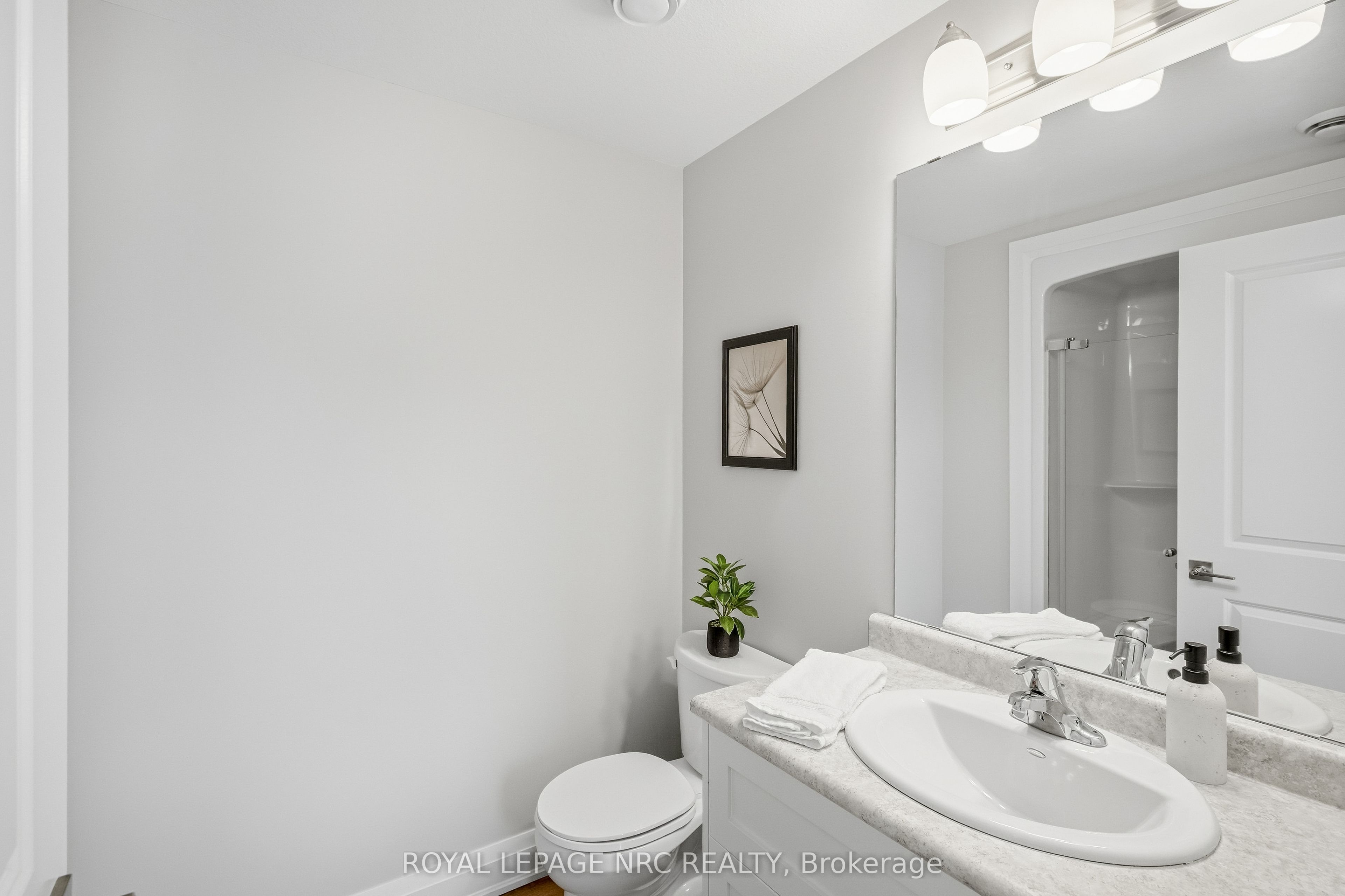120 Summersides Boulevard 109 Property Photo 19