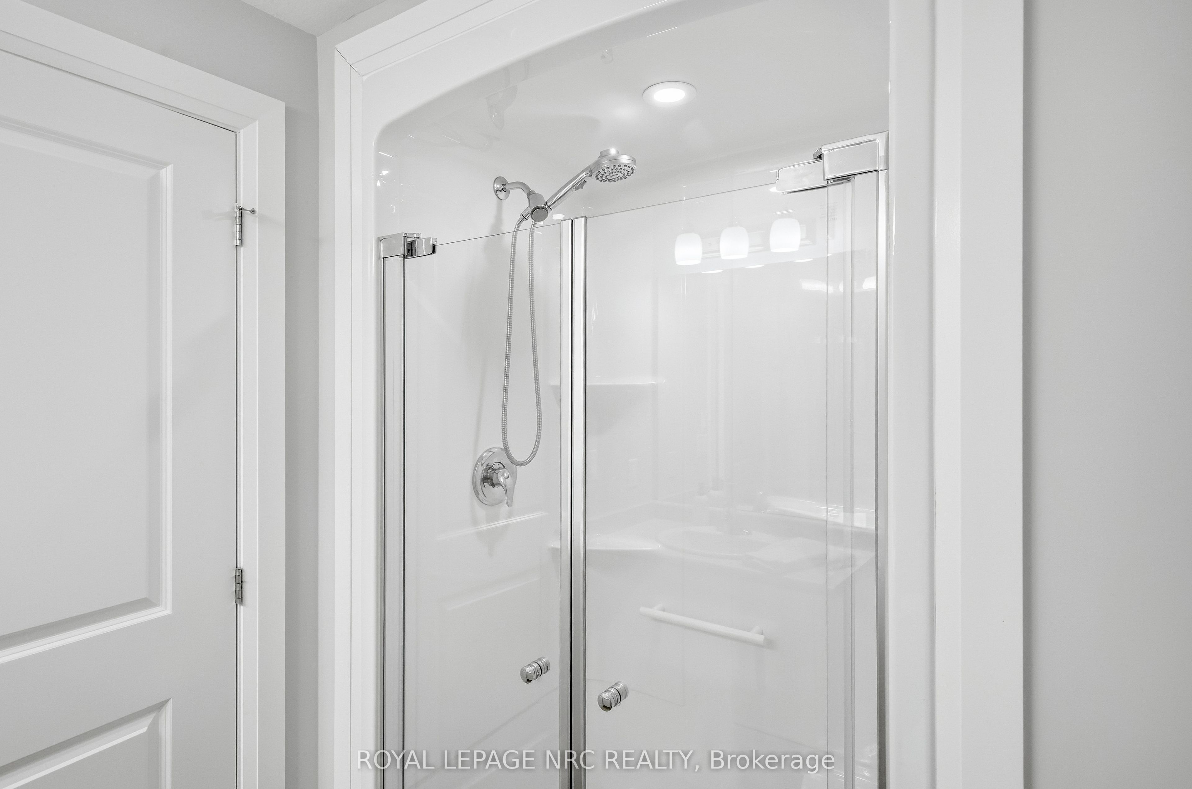120 Summersides Boulevard 109 Property Photo 20