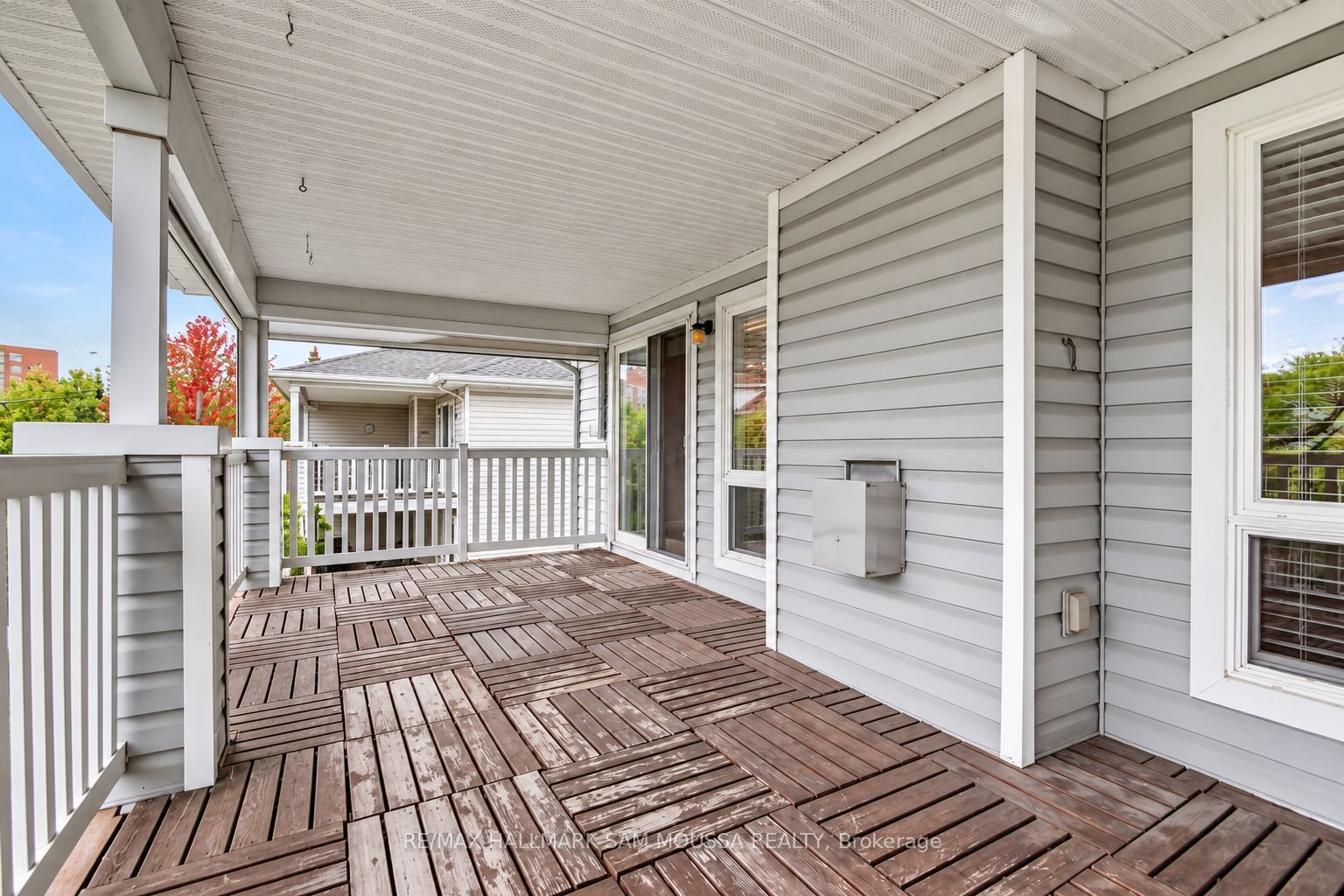 19 Colchester Square Property Photo 36