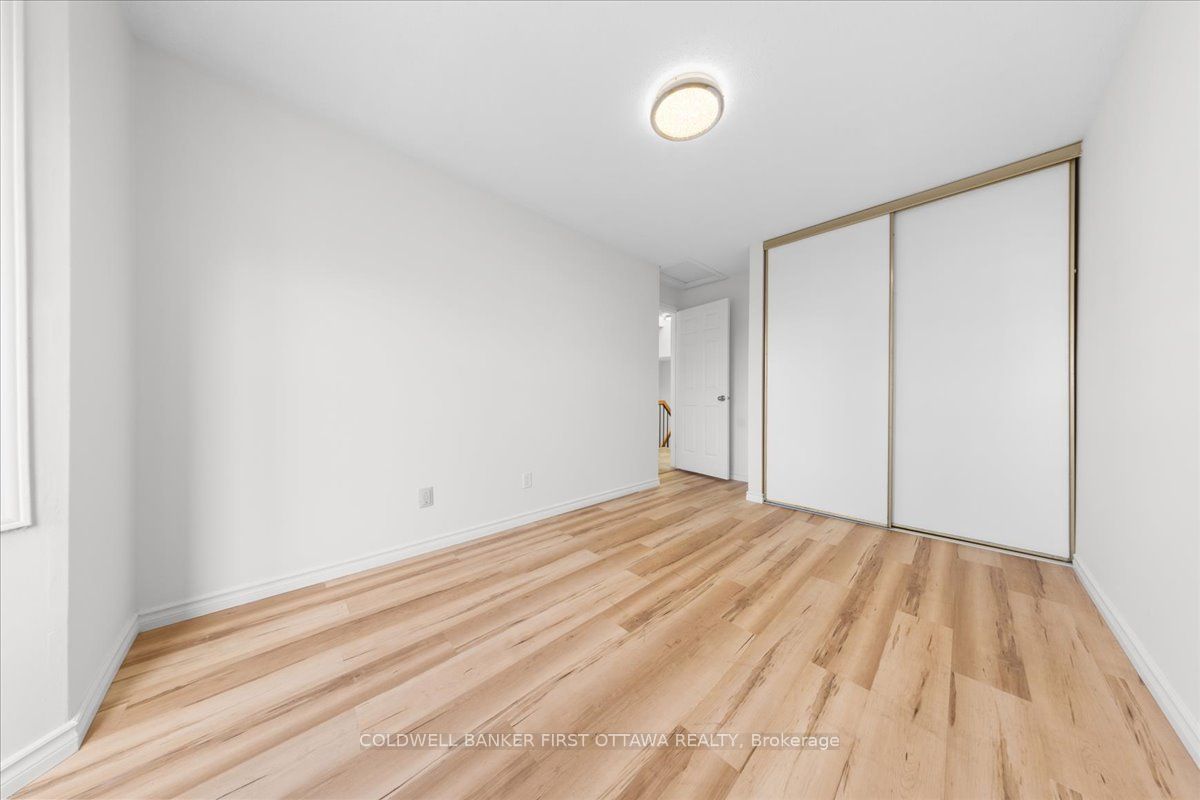 2f Castlebrook Lane Property Photo 18