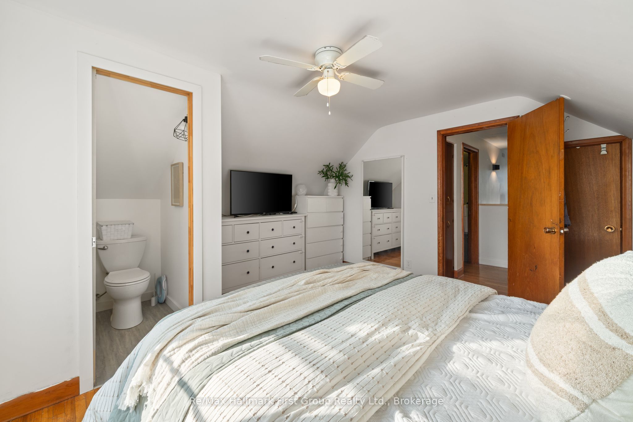 93 John Street Property Photo 18