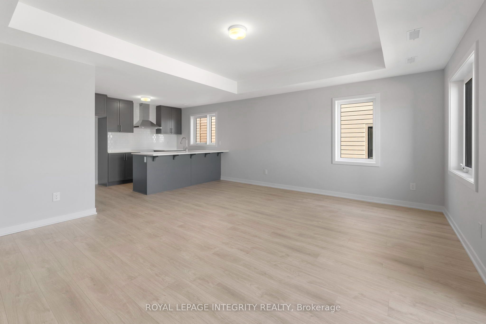 622 Parnian Private Property Photo 7