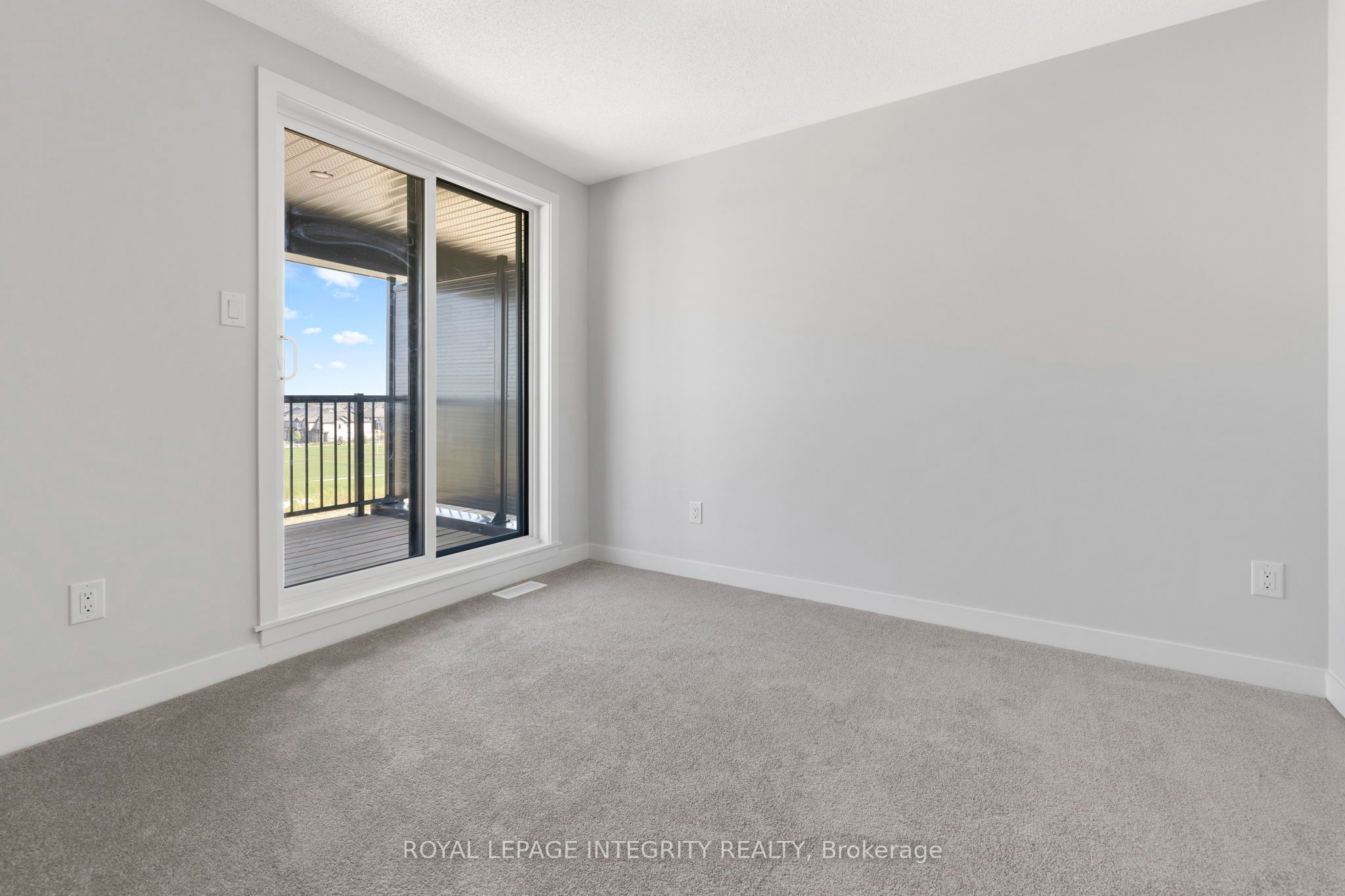 622 Parnian Private Property Photo 15