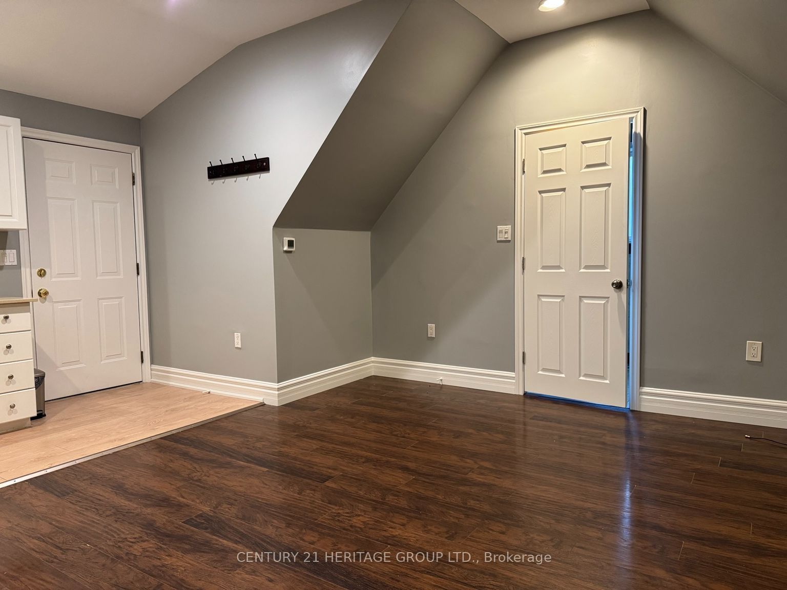 166 Cedardale Avenue #3a Property Photo 5