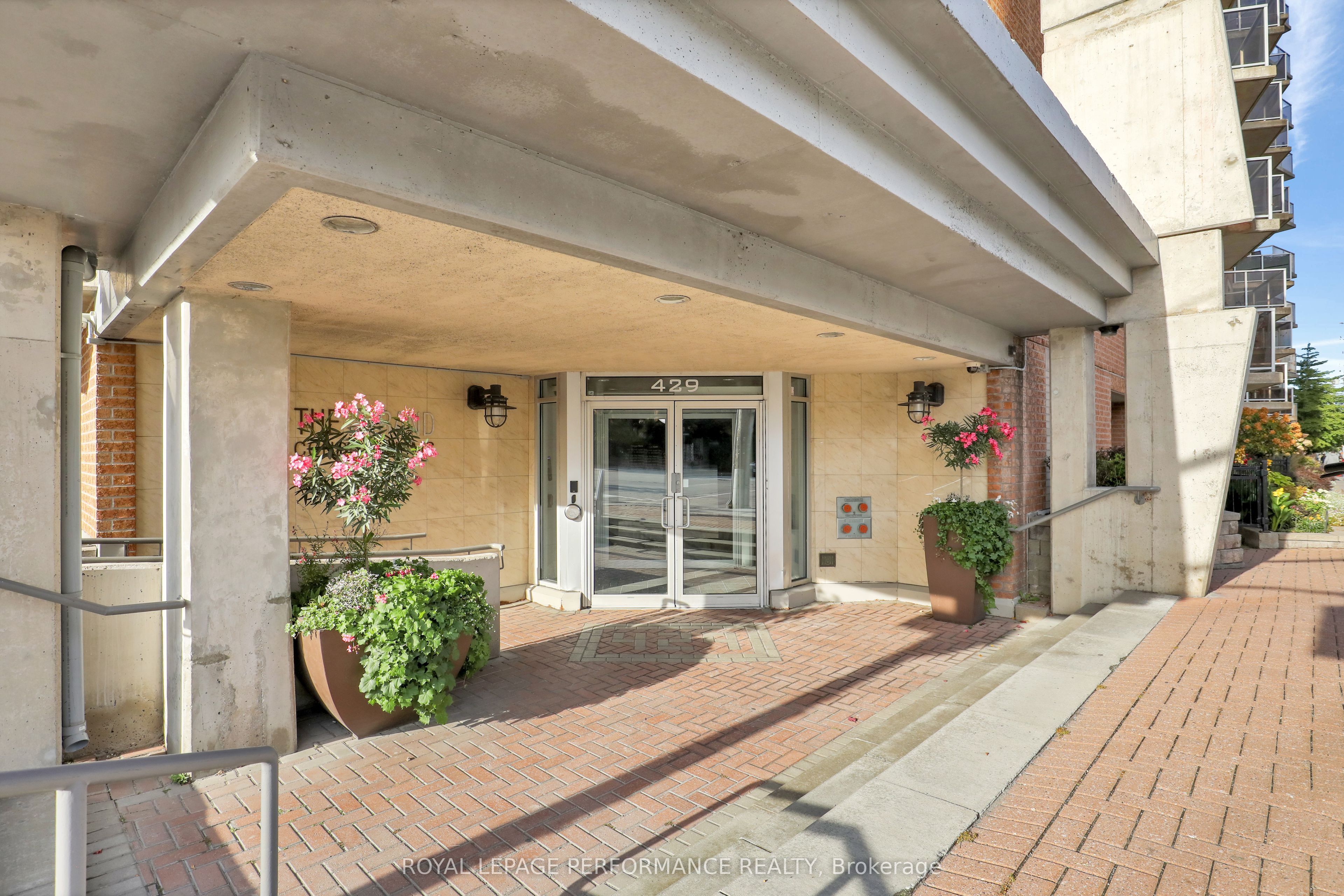 429 Somerset Street W 712 Property Photo 2