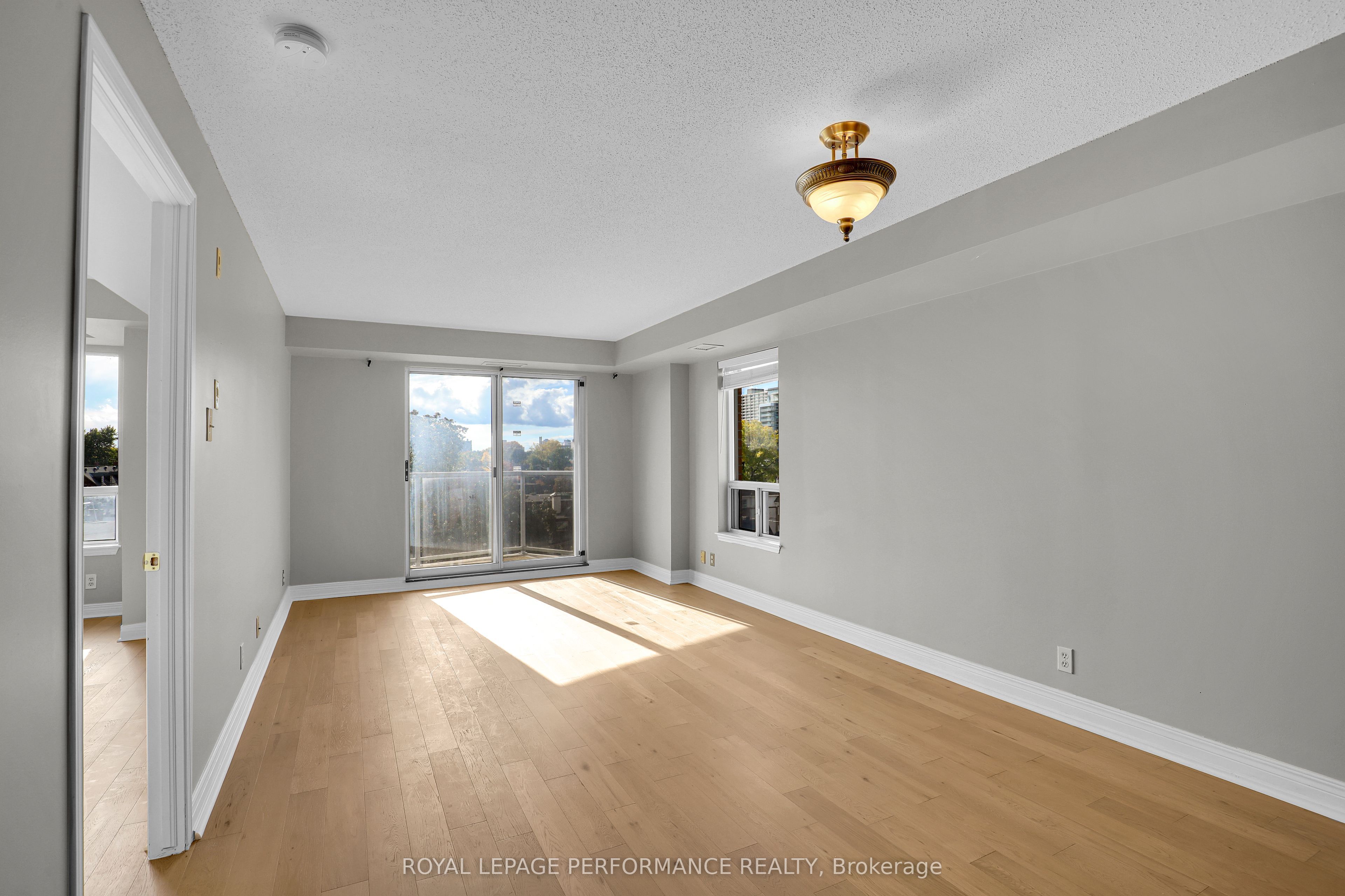 429 Somerset Street W 712 Property Photo 12