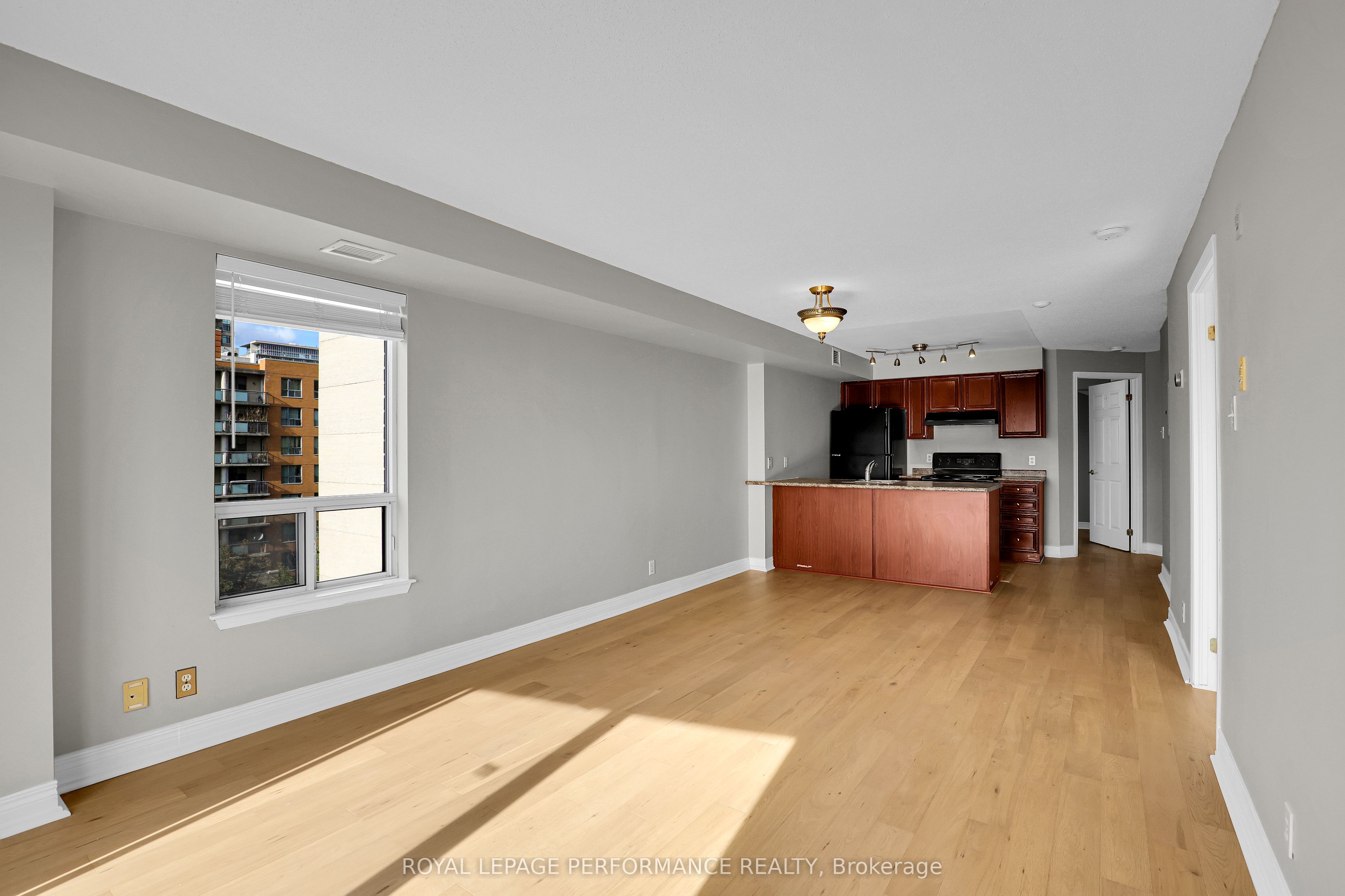 429 Somerset Street W 712 Property Photo 14