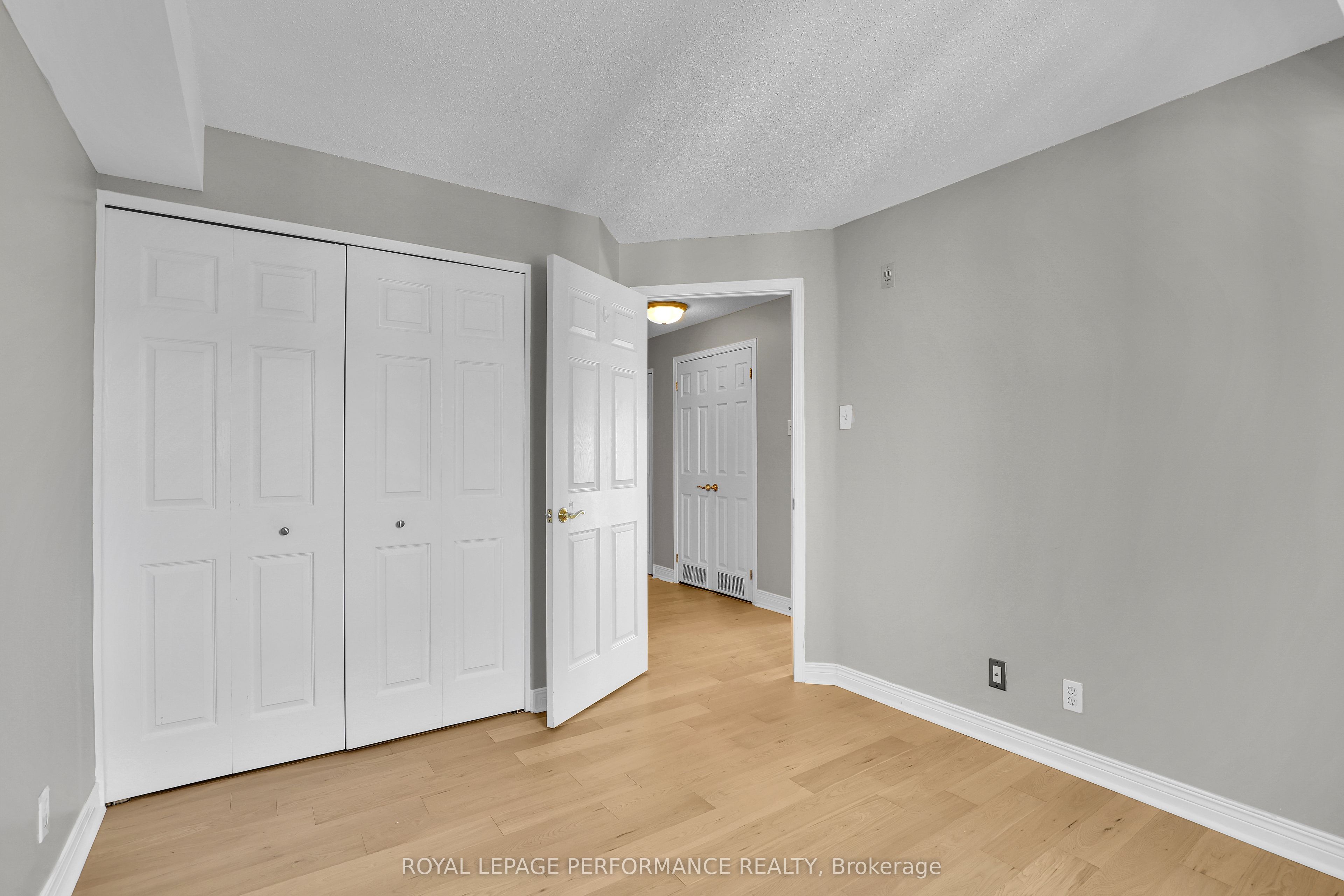 429 Somerset Street W 712 Property Photo 22