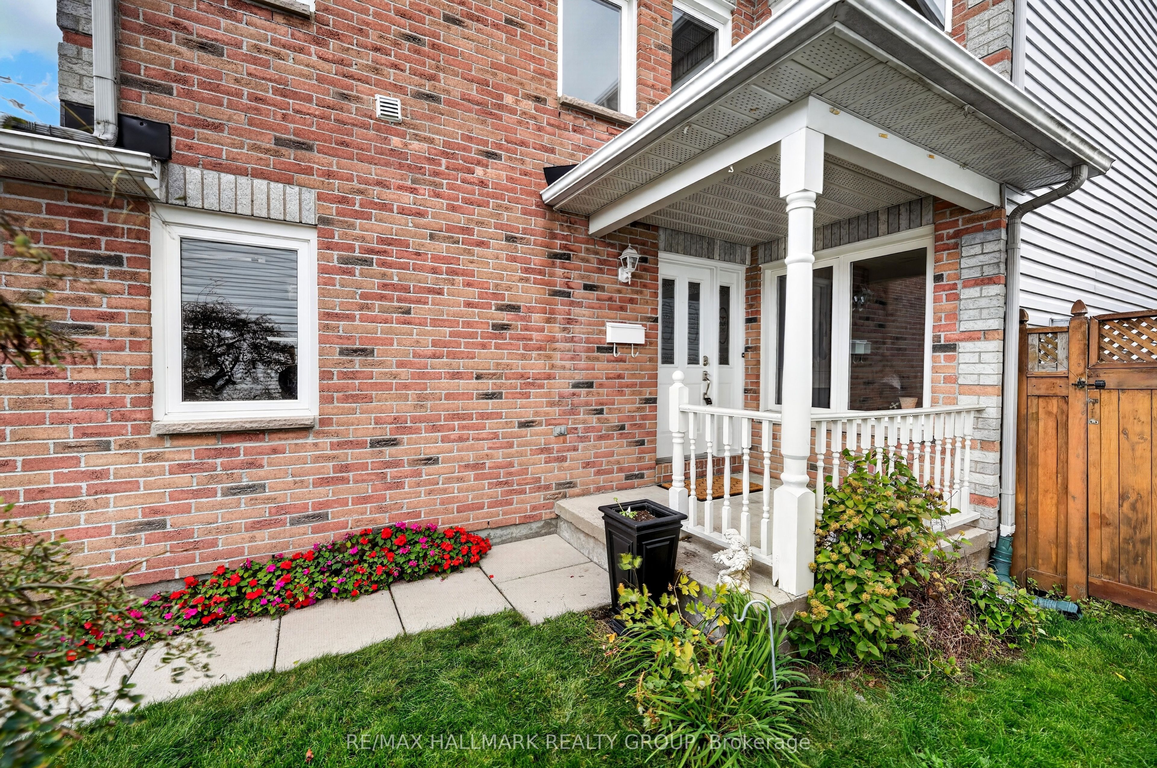 6601 Windsong Avenue Property Photo 3