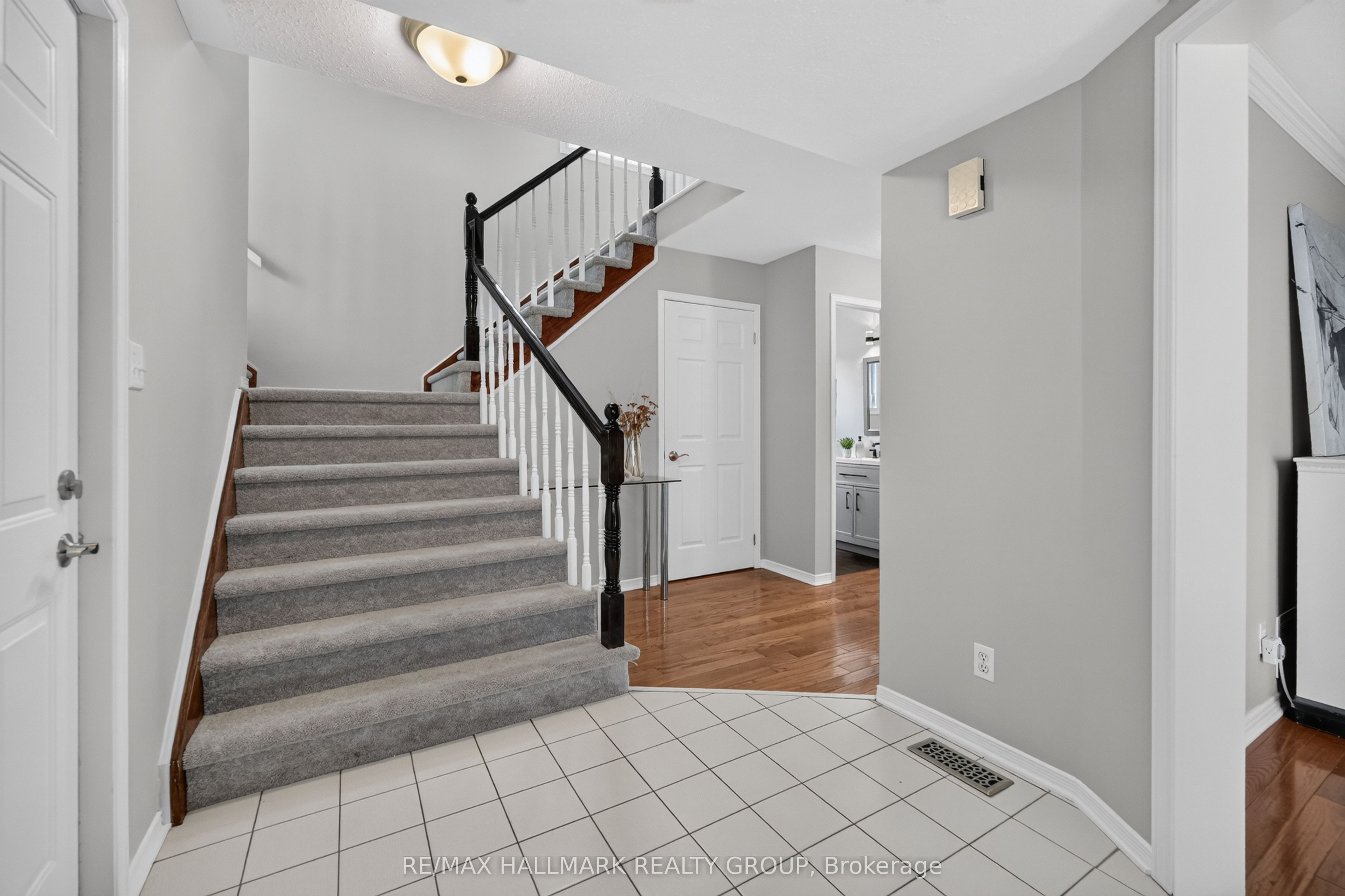 6601 Windsong Avenue Property Photo 4