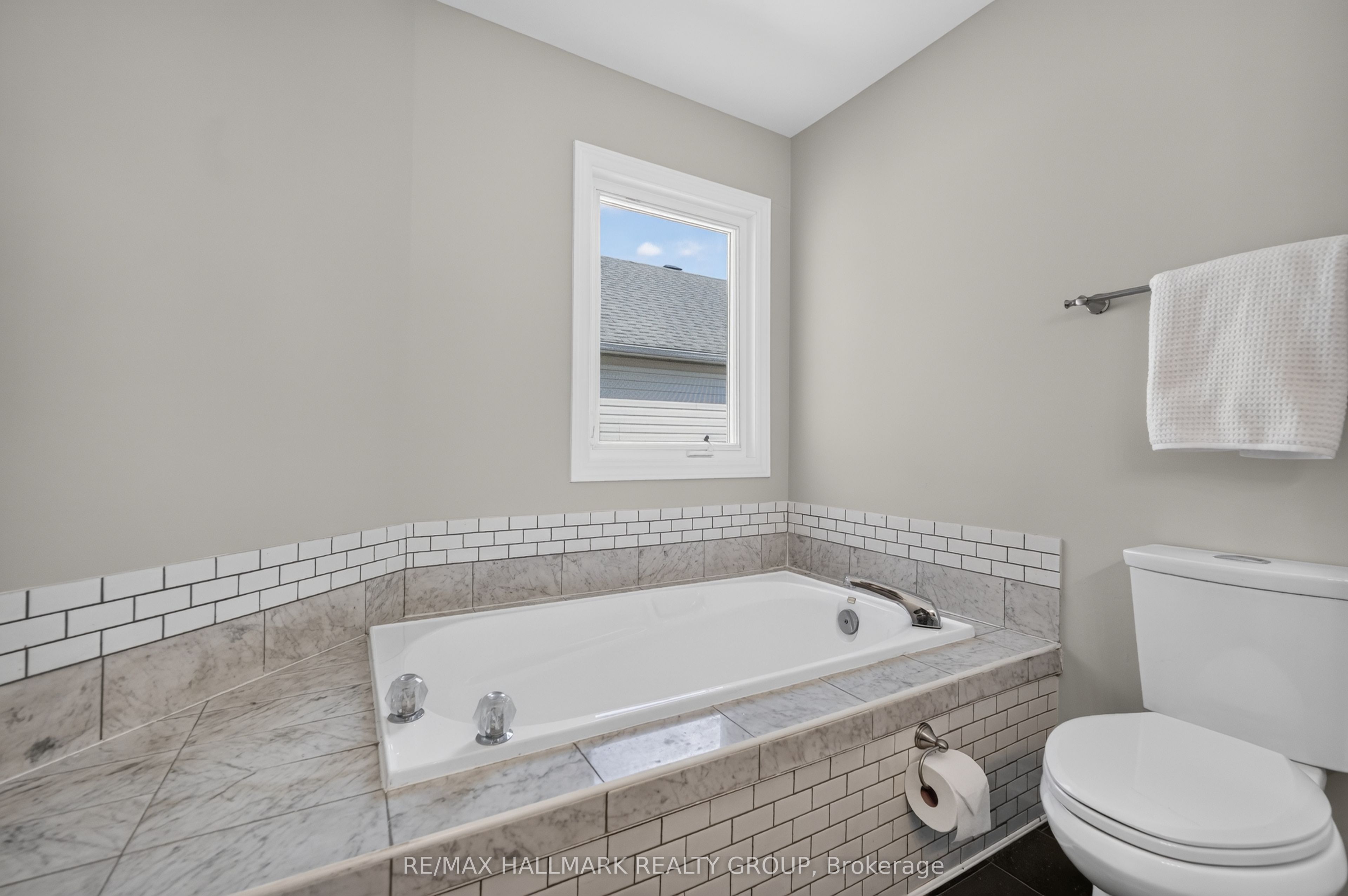 6601 Windsong Avenue Property Photo 30