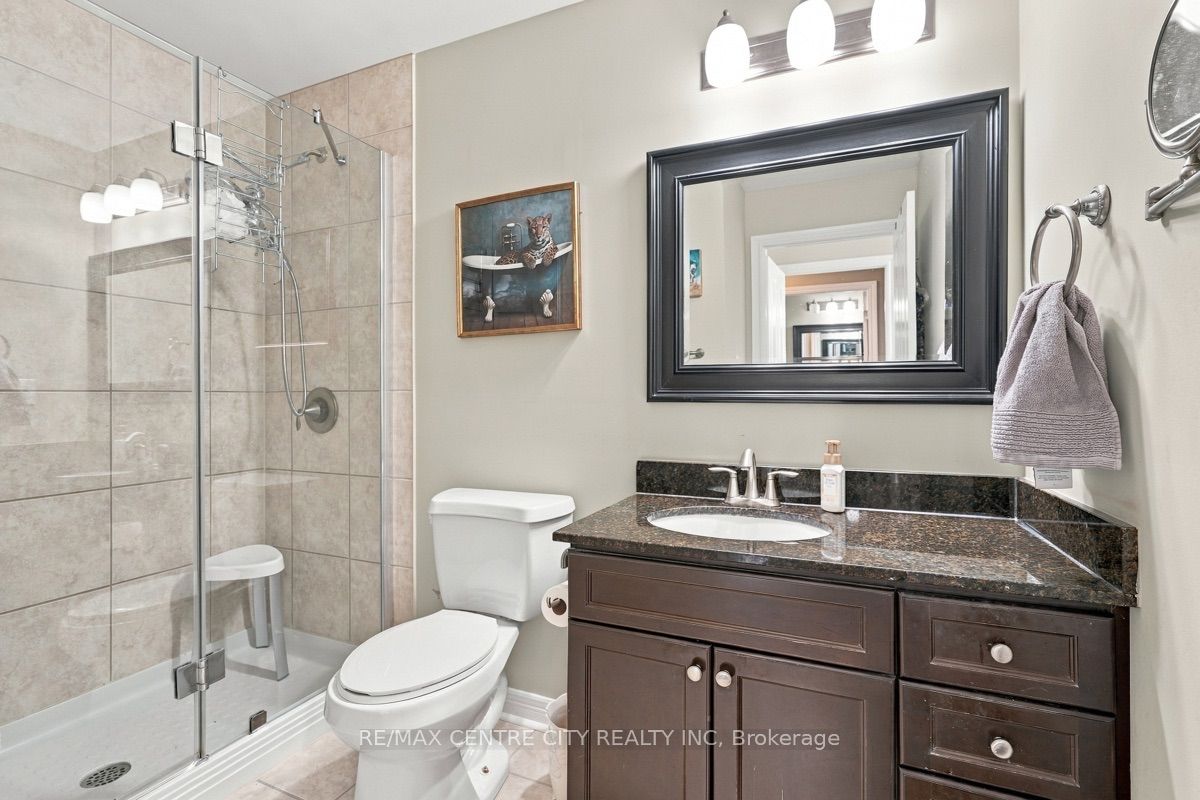 1030 Coronation Drive 903 Property Photo 26