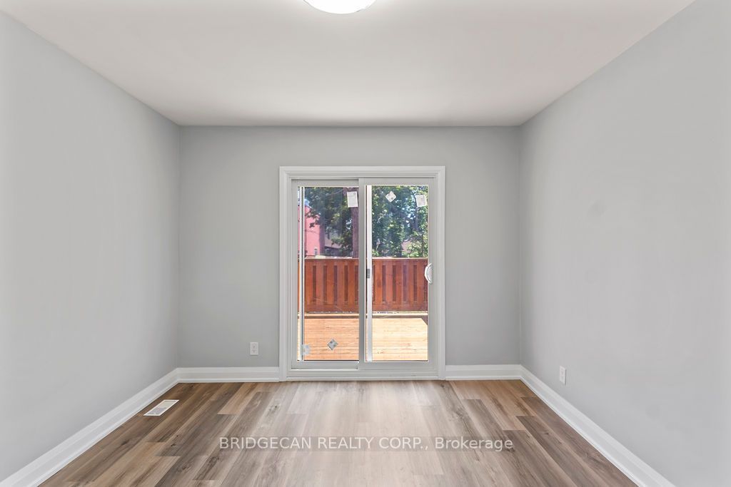 73 Adair Avenue S Property Photo 17