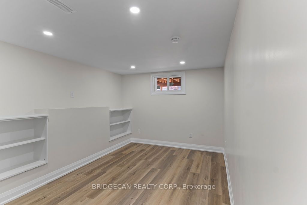 73 Adair Avenue S Property Photo 21