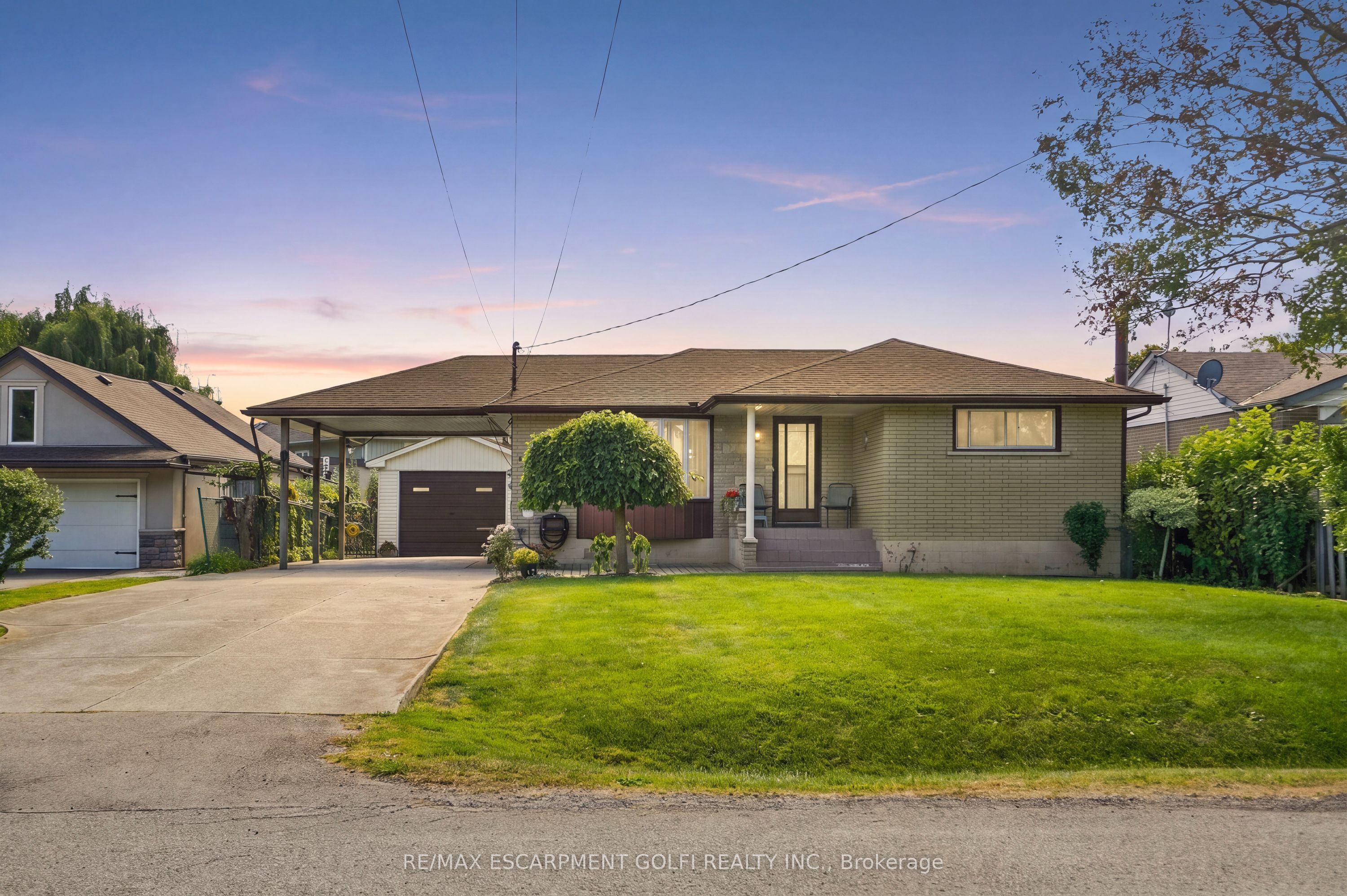 691 Winston Road Property Photo 1
