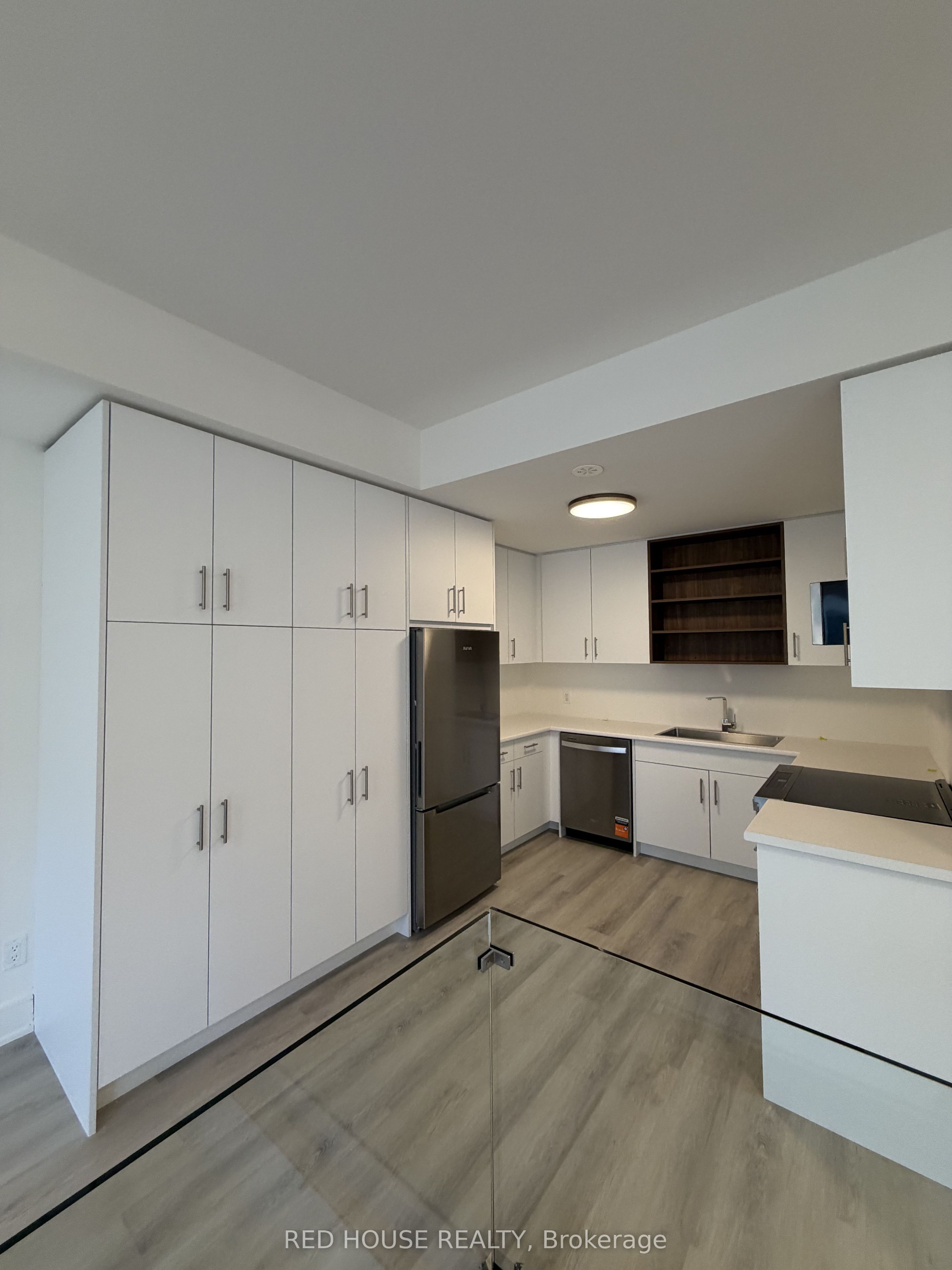 252 Ellis Avenue Property Photo 12