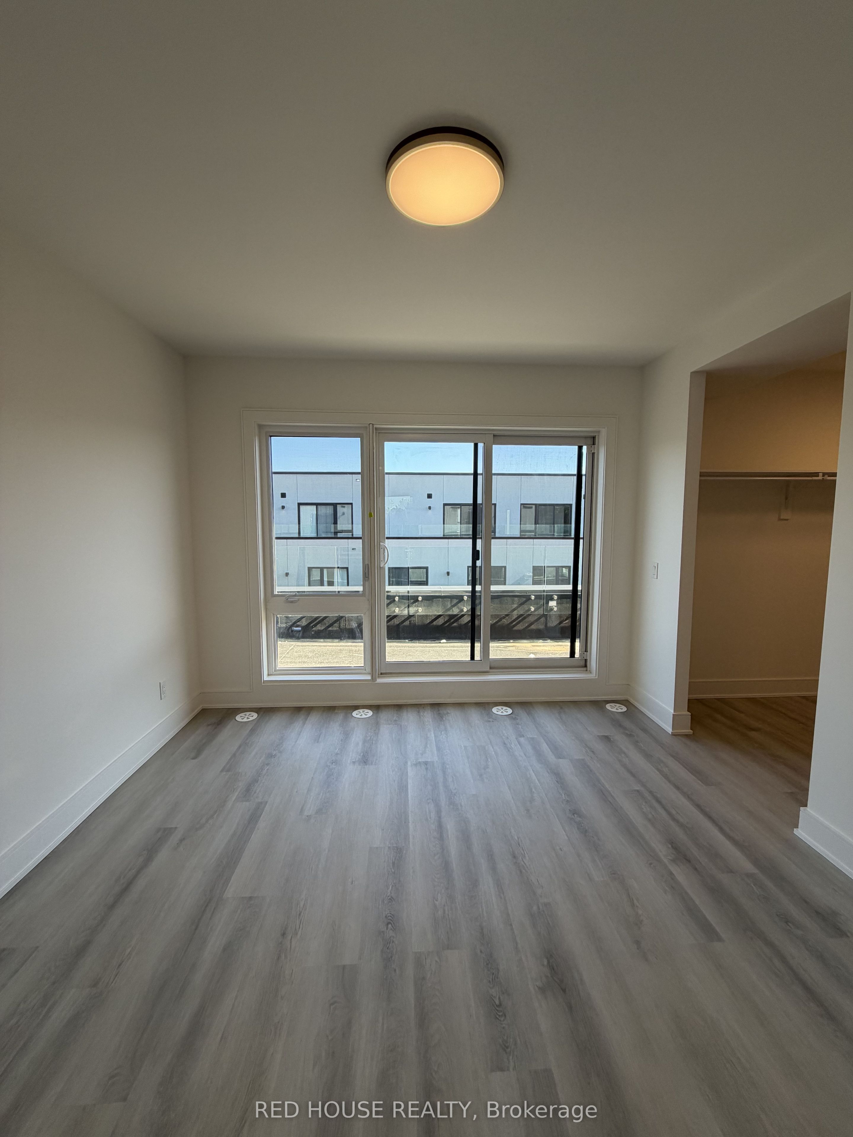 252 Ellis Avenue Property Photo 20