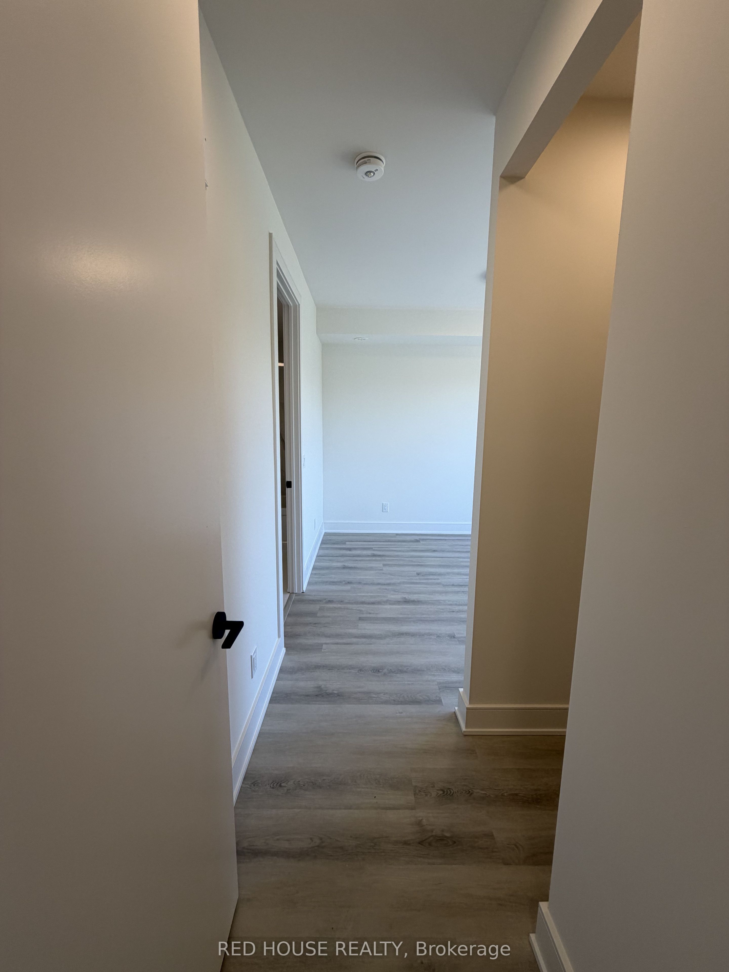 252 Ellis Avenue Property Photo 29