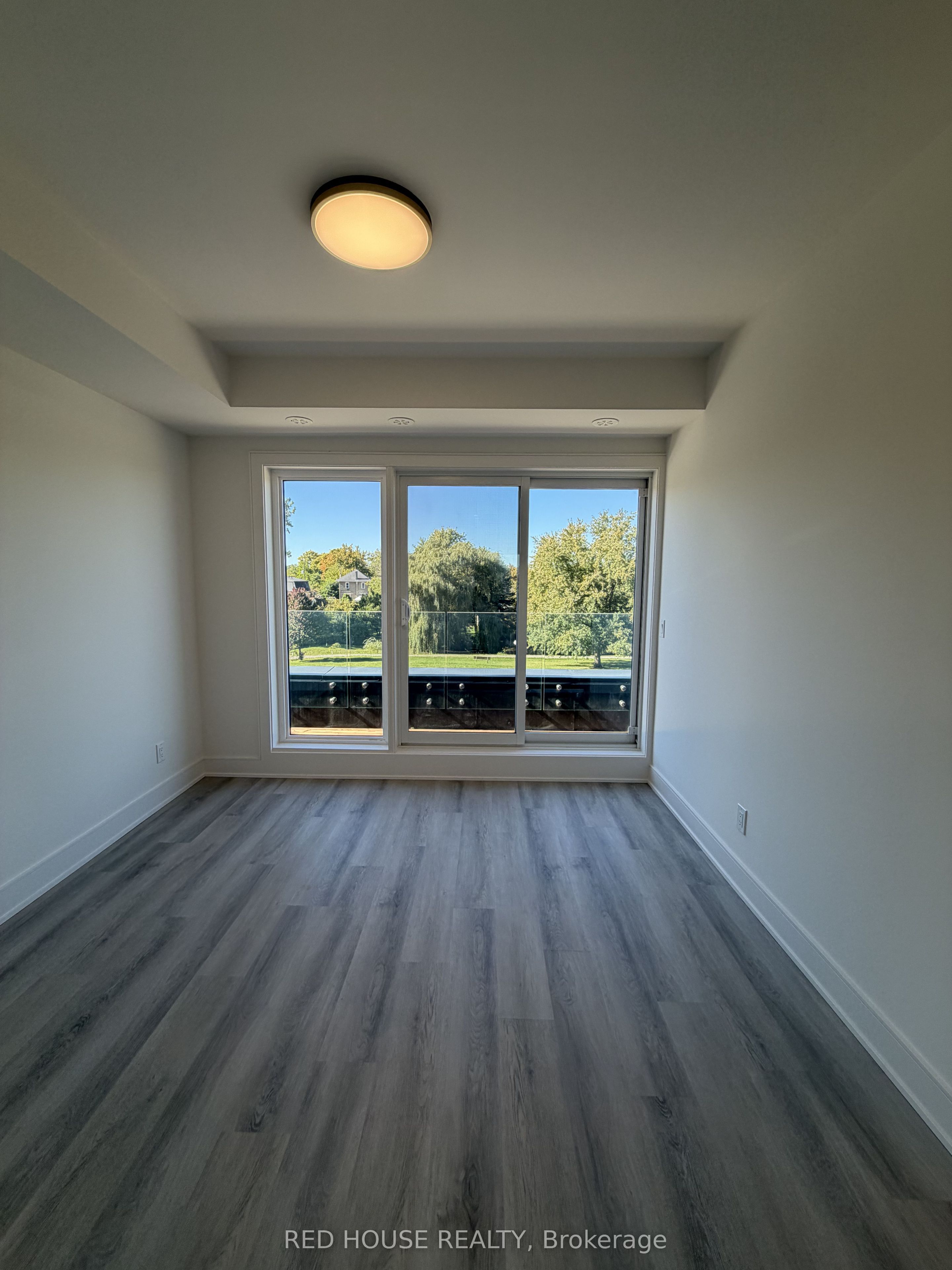 252 Ellis Avenue Property Photo 30