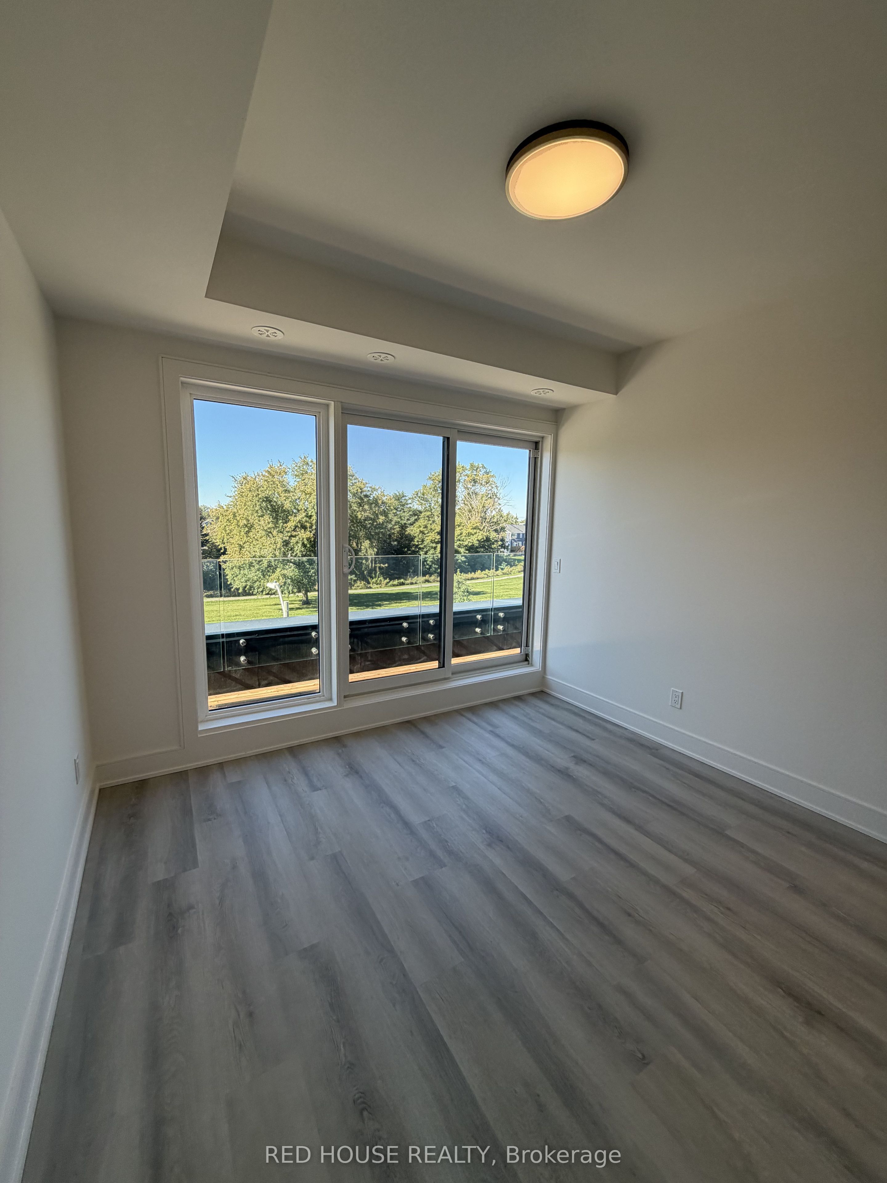 252 Ellis Avenue Property Photo 33