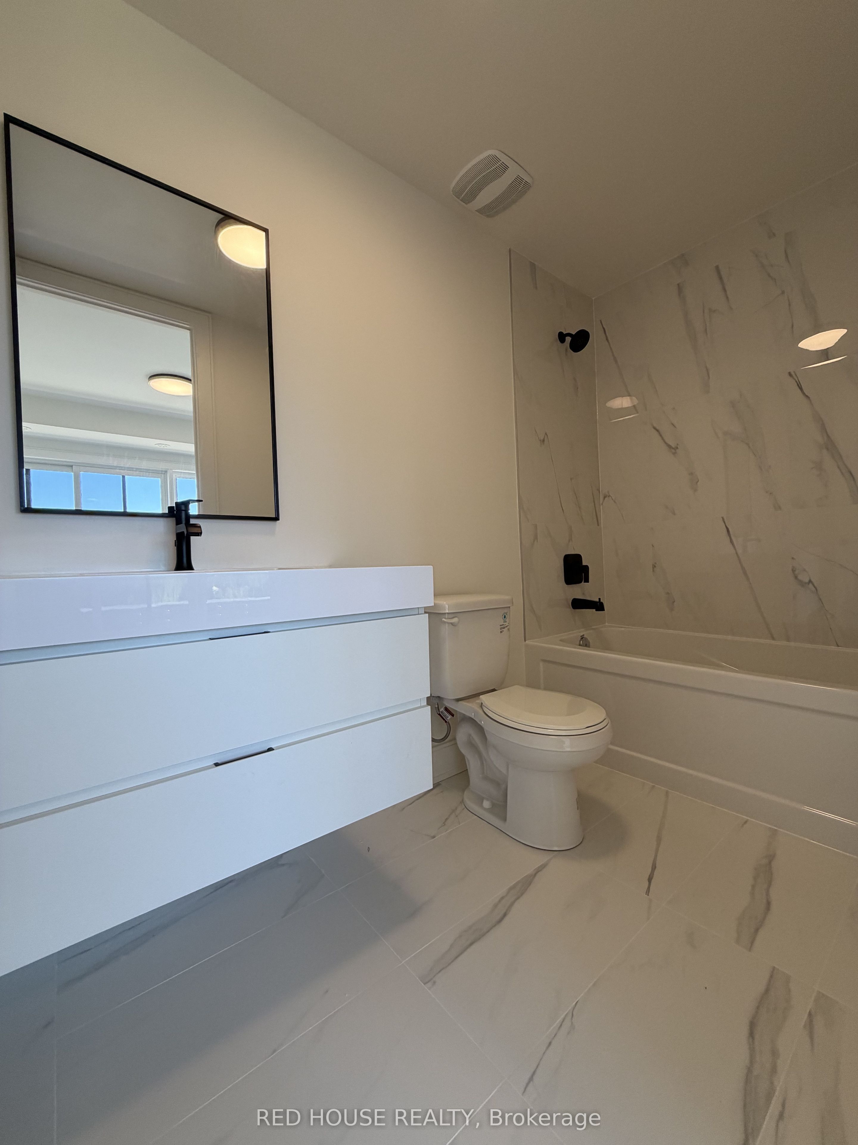 252 Ellis Avenue Property Photo 37