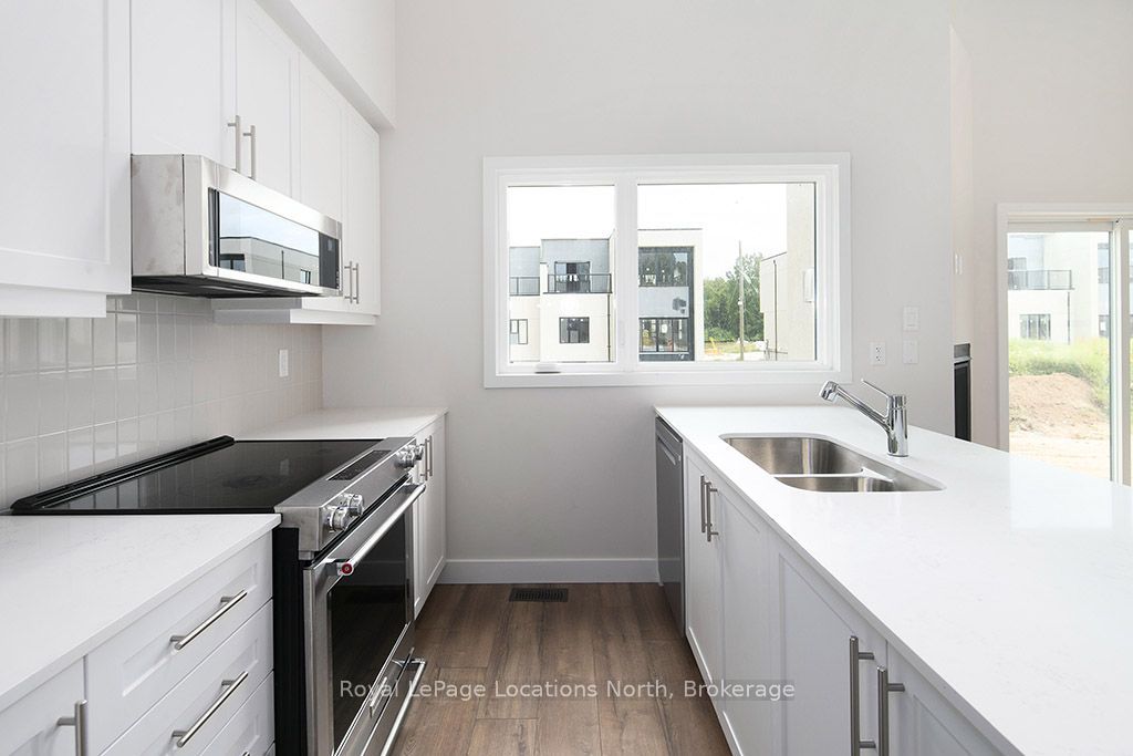 127 Yvonne Crescent Property Photo 15