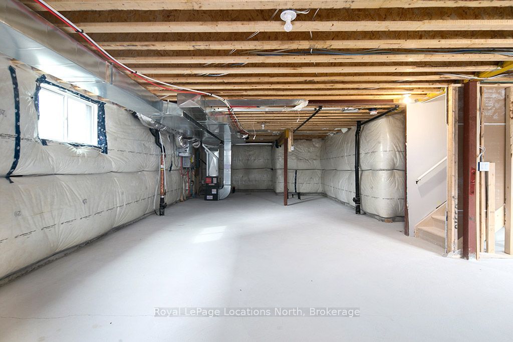 127 Yvonne Crescent Property Photo 25