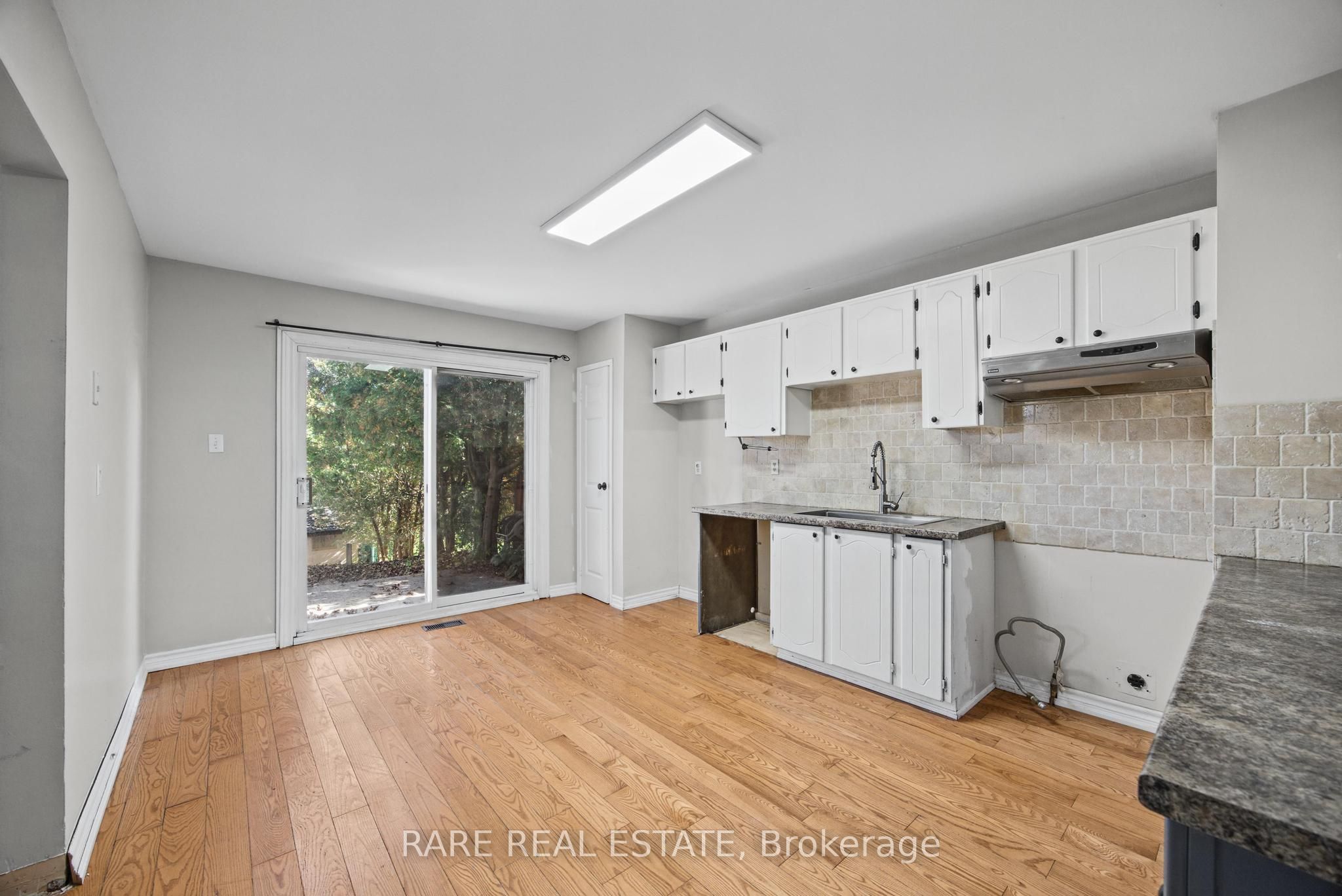 17 Glaceport Avenue Property Photo 6
