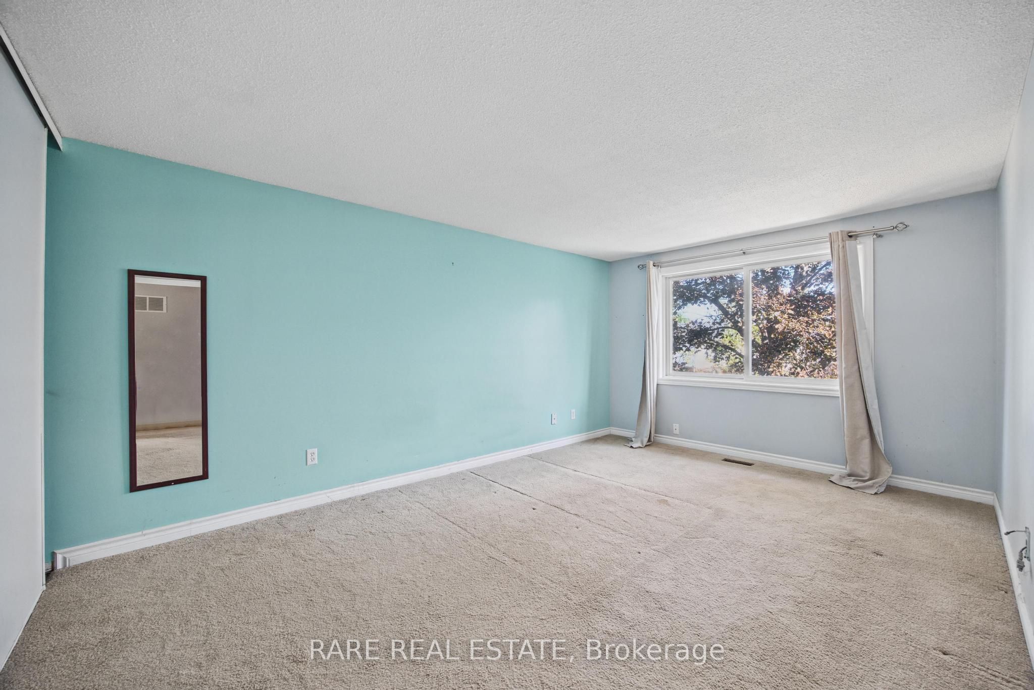 17 Glaceport Avenue Property Photo 12