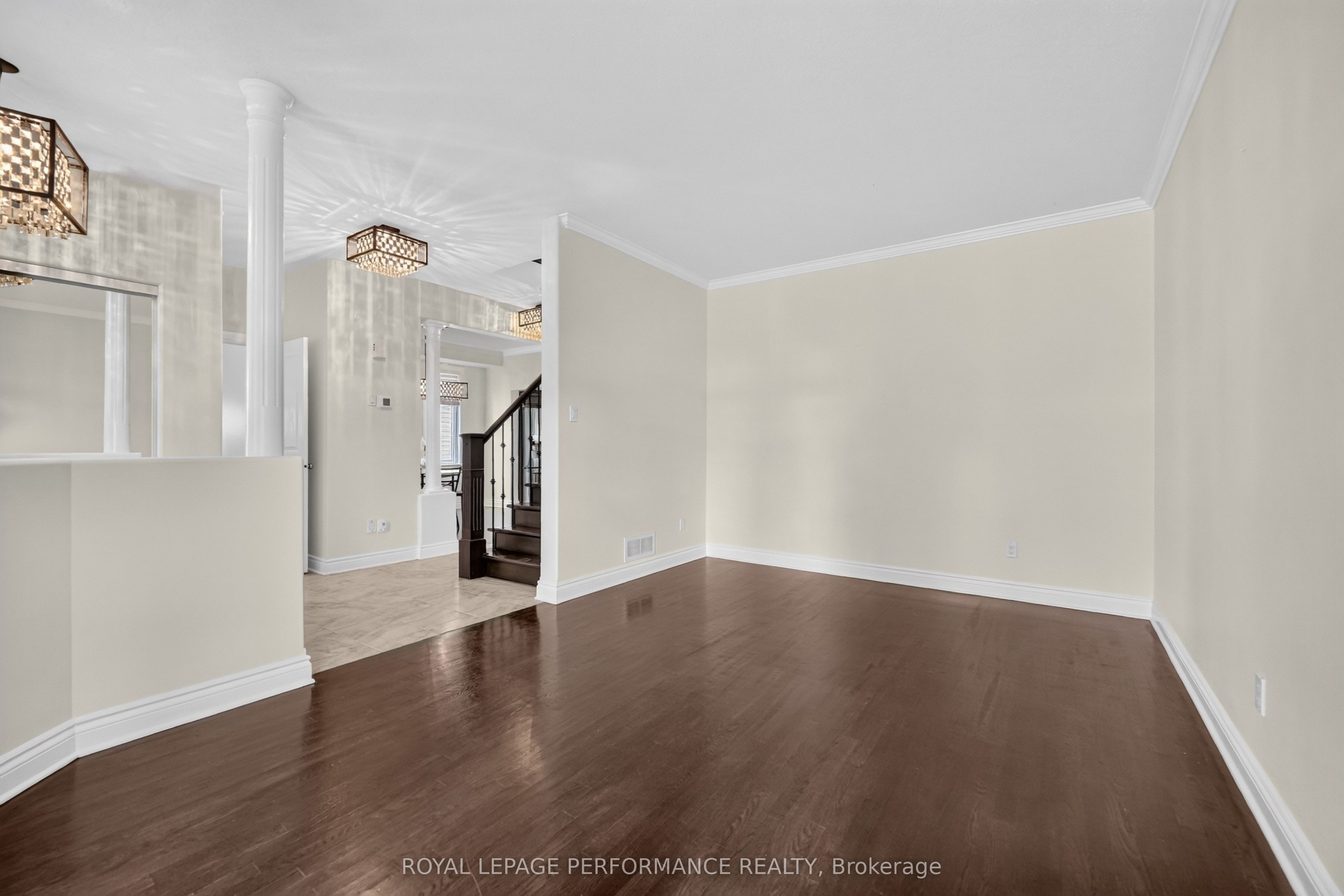 149 Topaze Crescent Property Photo 9