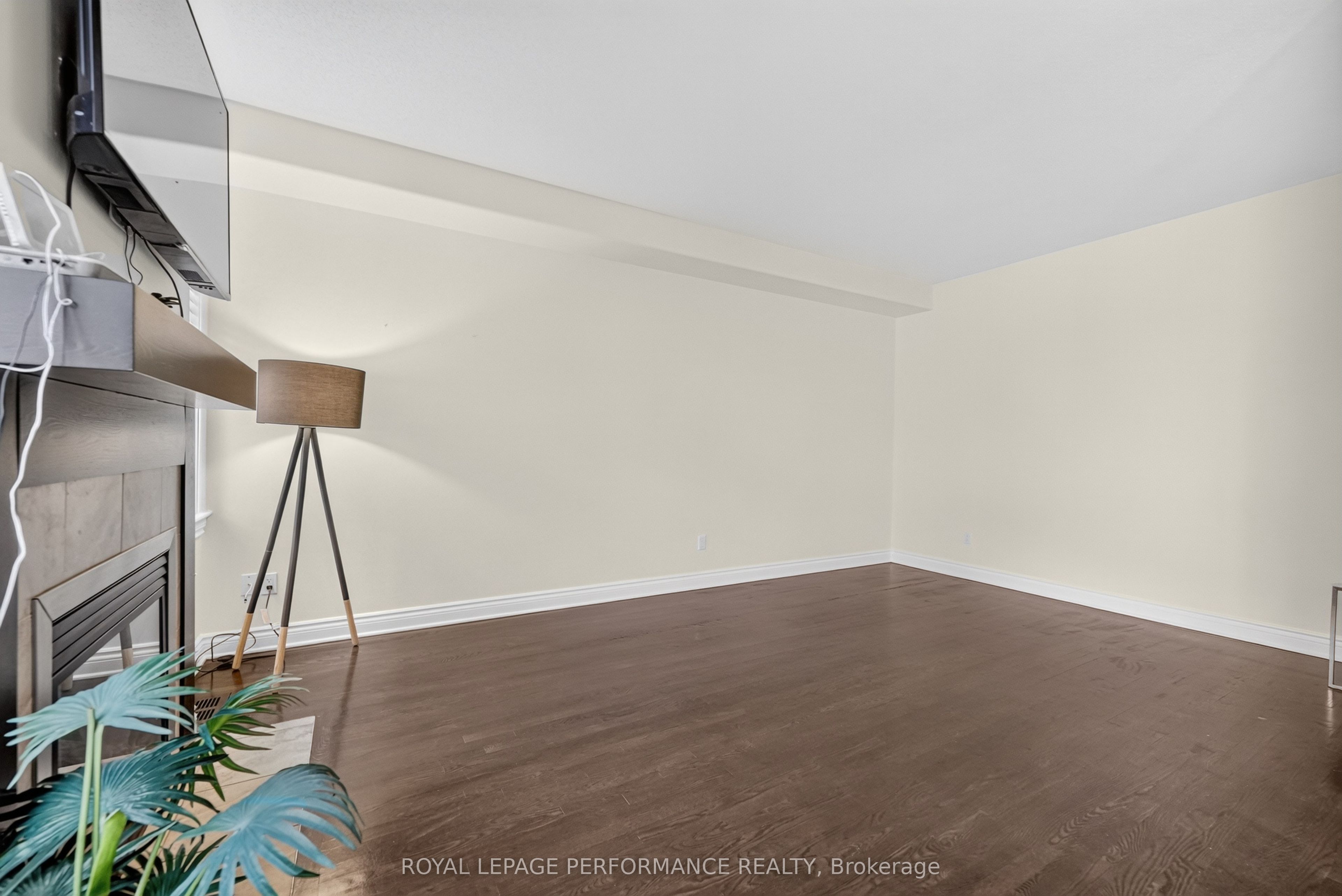 149 Topaze Crescent Property Photo 21