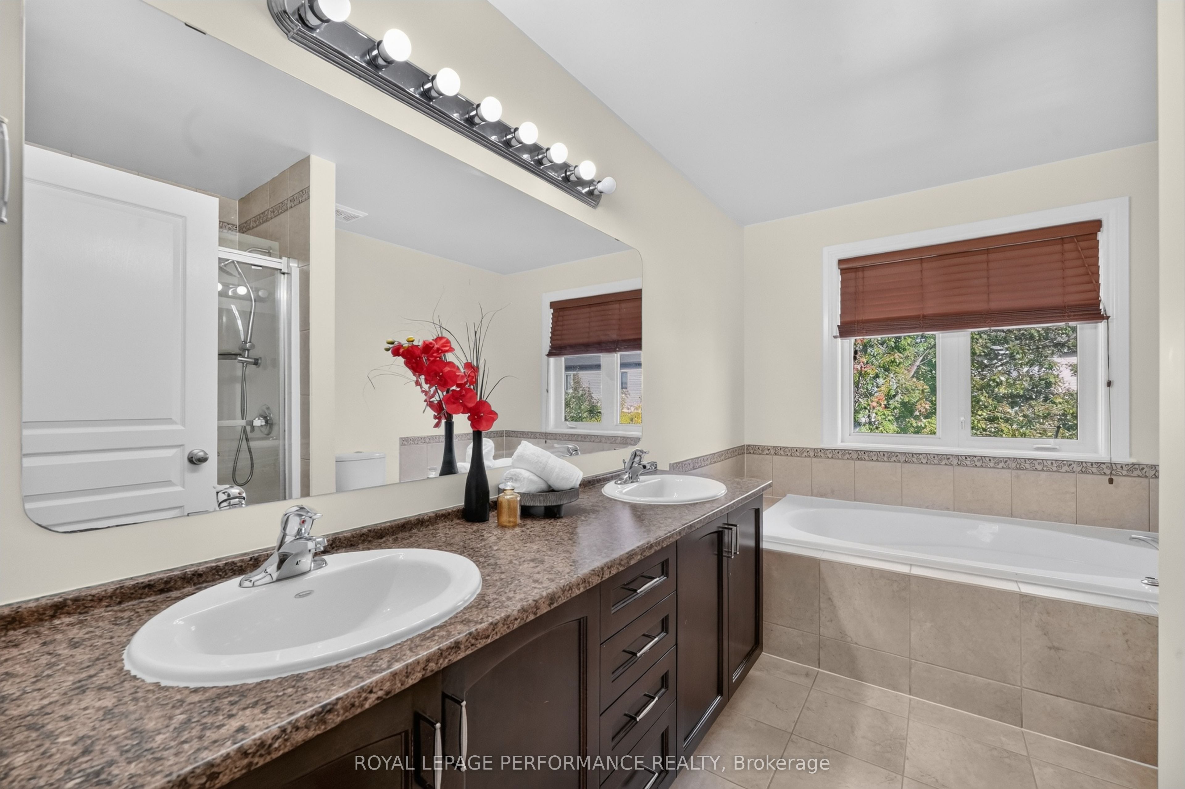 149 Topaze Crescent Property Photo 25