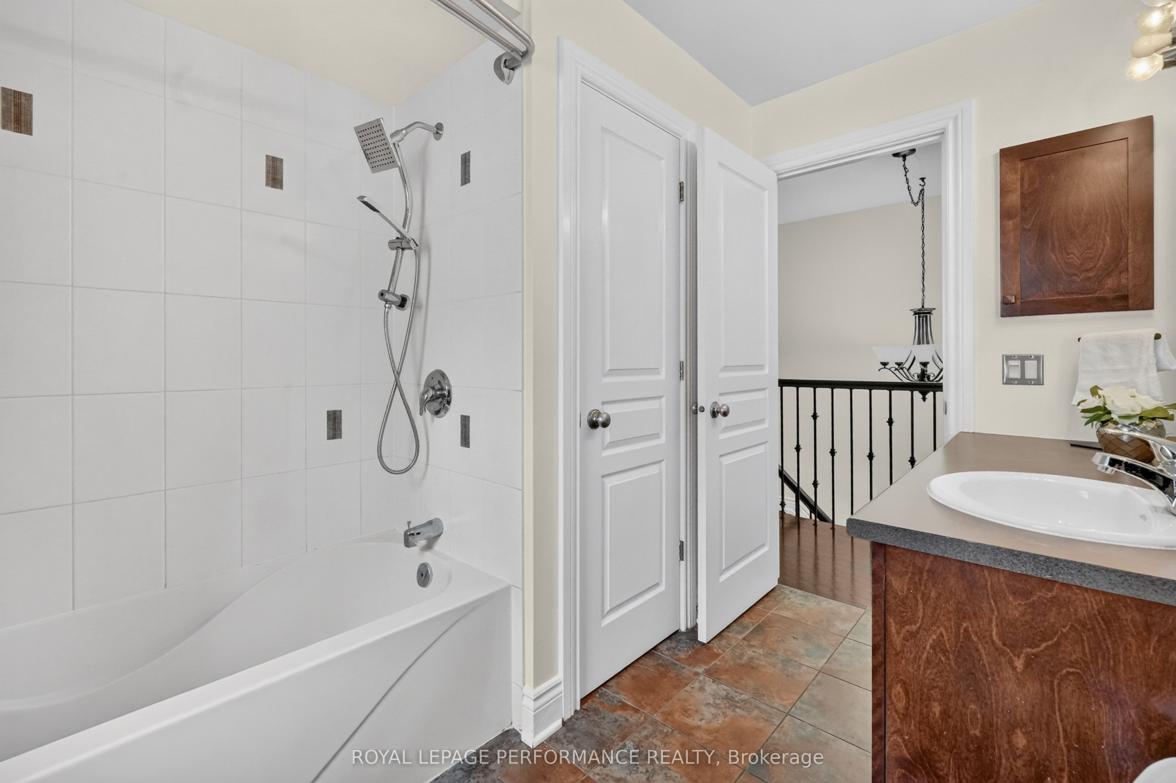 149 Topaze Crescent Property Photo 33