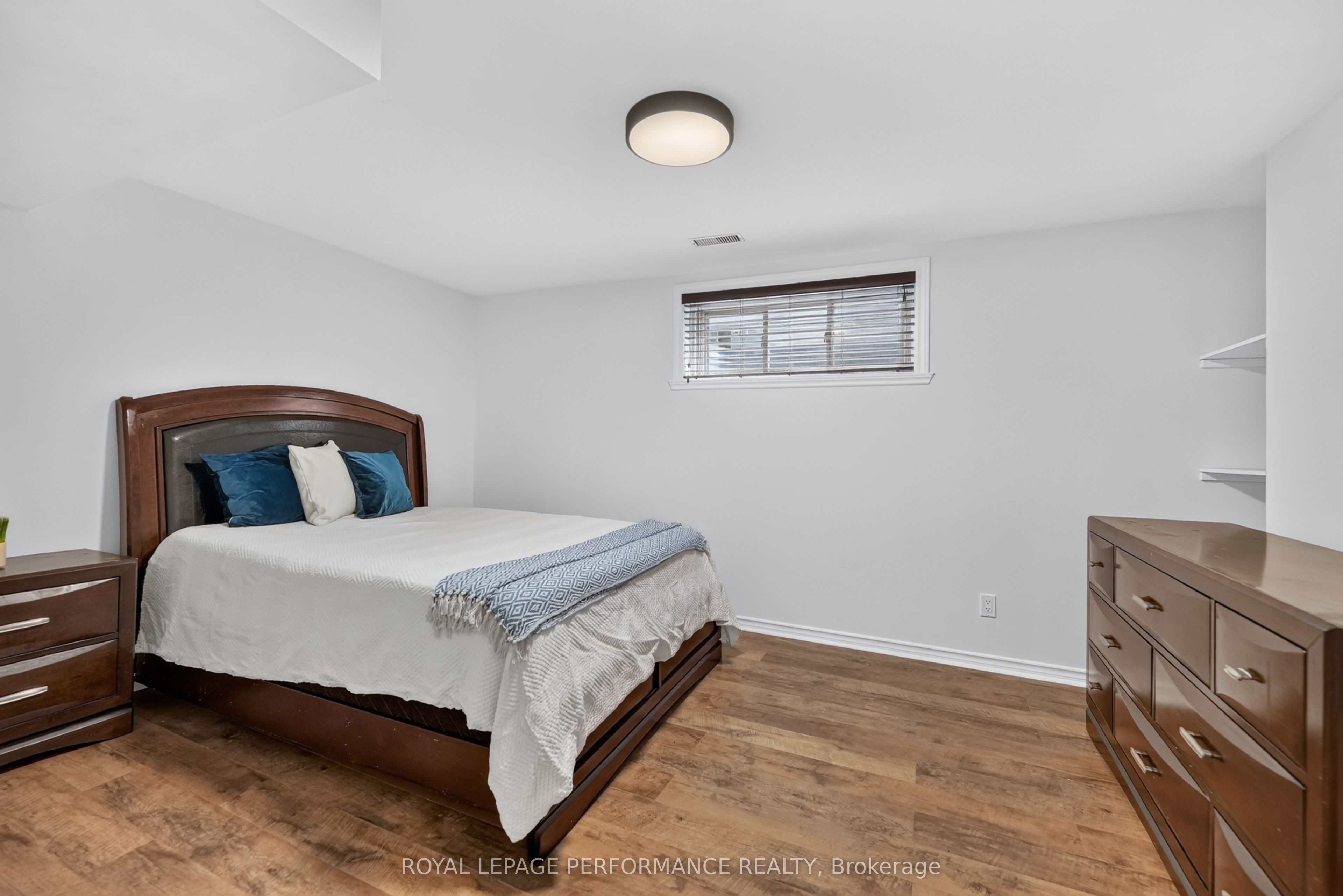 149 Topaze Crescent Property Photo 38