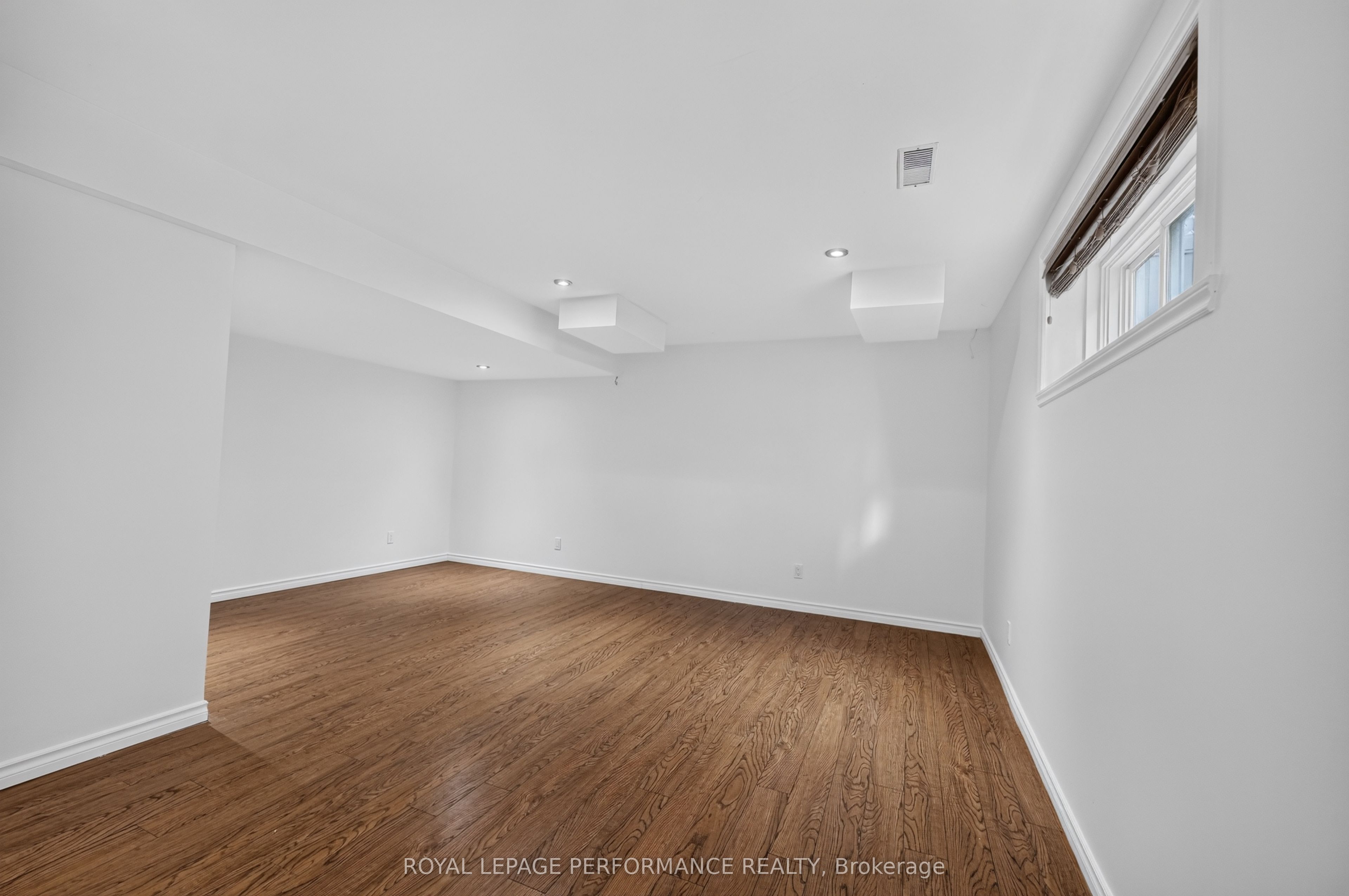 149 Topaze Crescent Property Photo 43