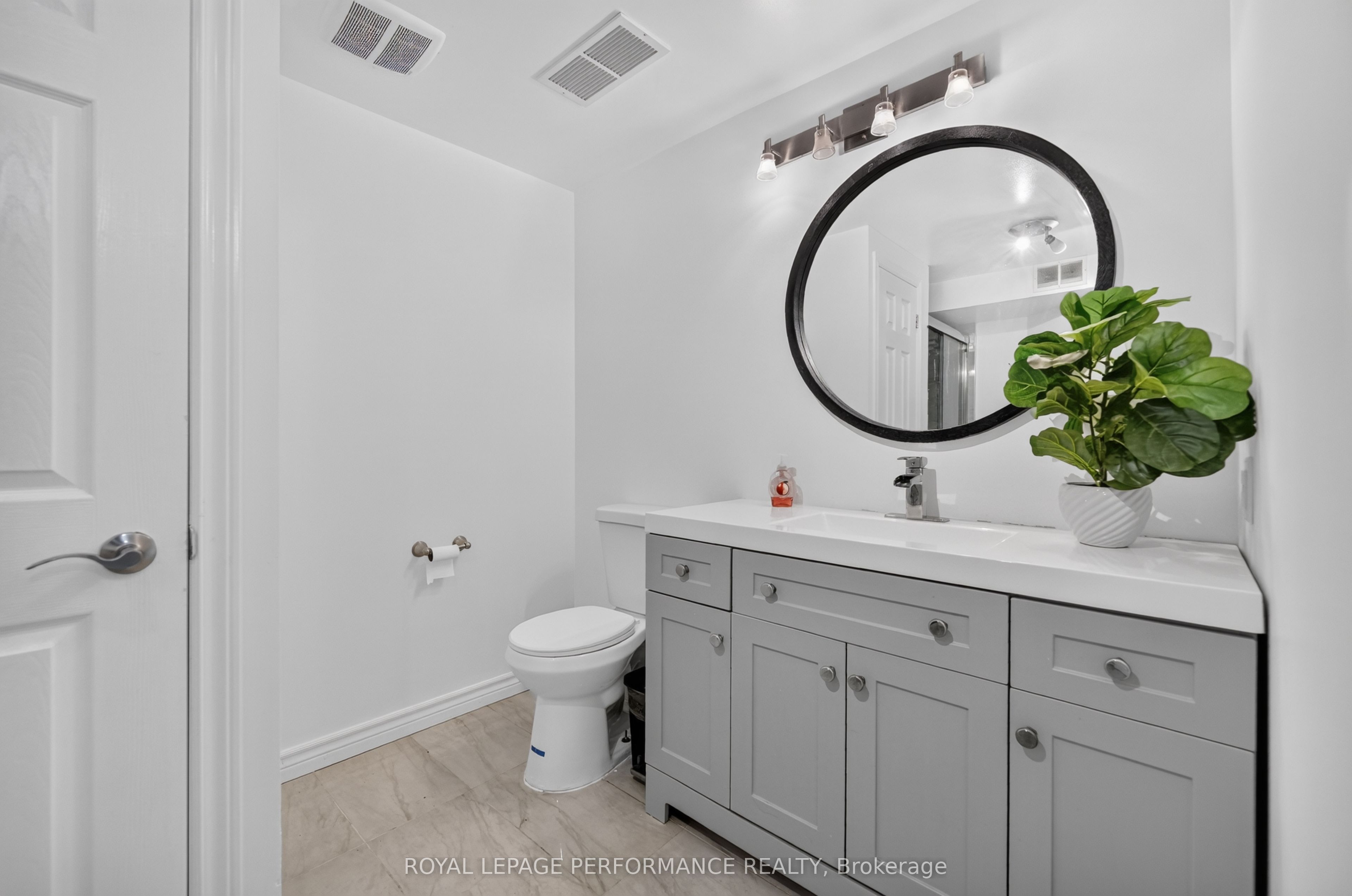149 Topaze Crescent Property Photo 44